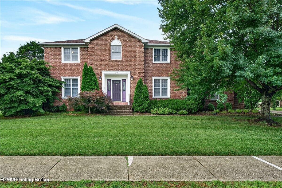 412 Lake Forest Pkwy — photo