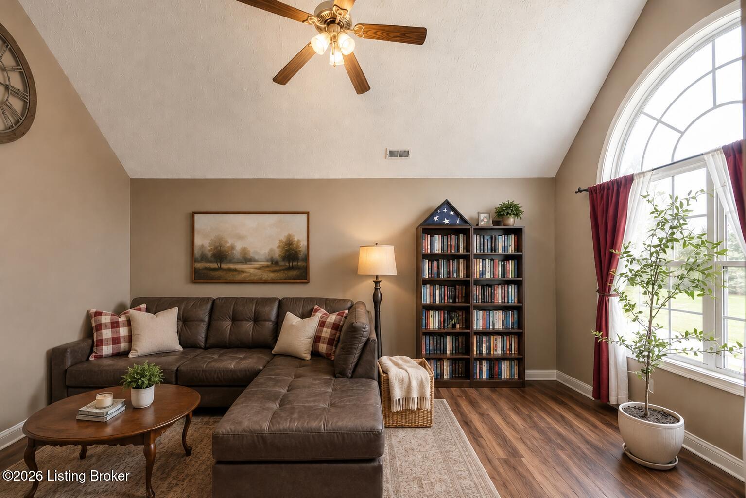110 Tulip Dr — photo