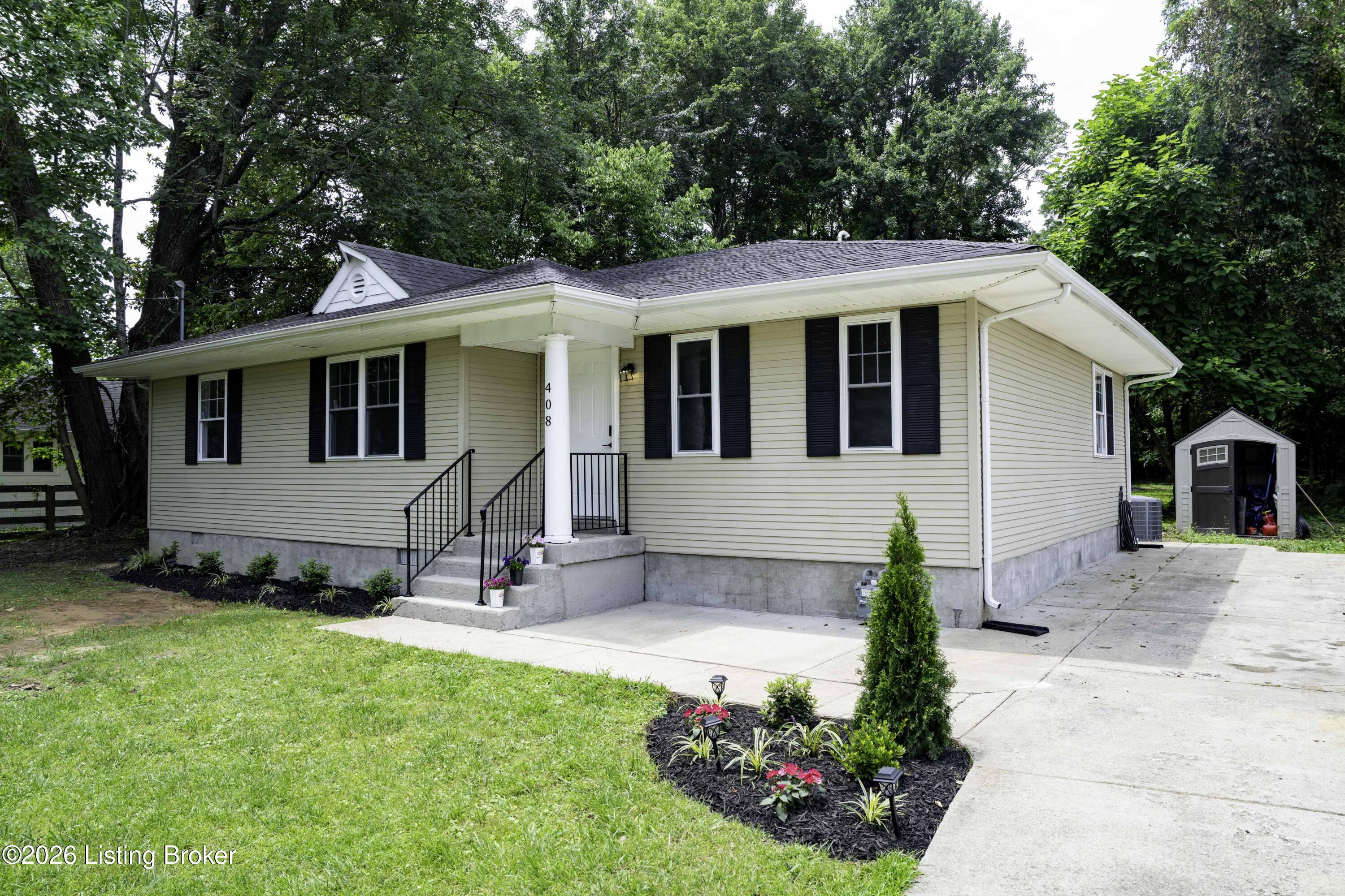 408 Evergreen Rd — photo