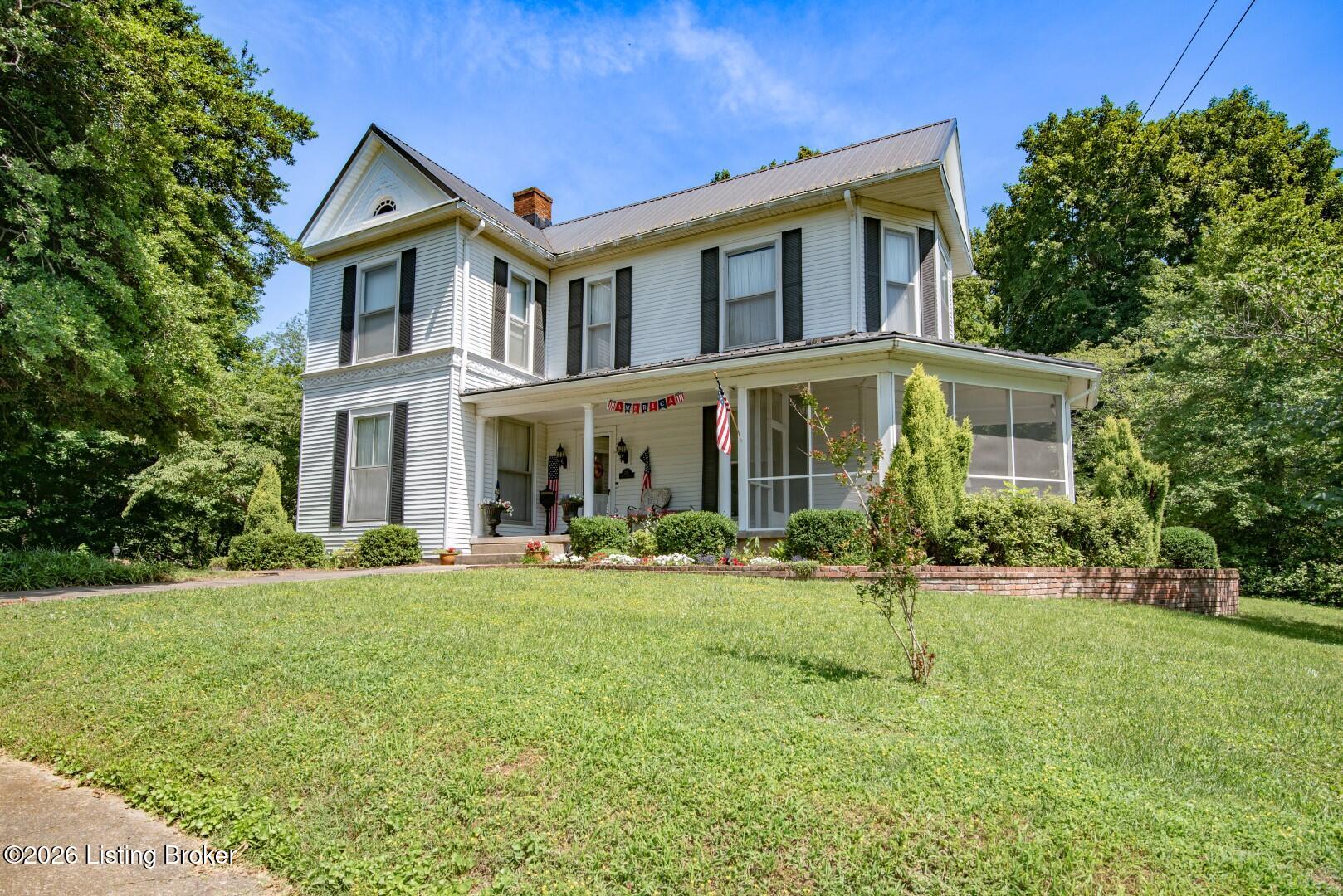 205 W Chestnut St — photo