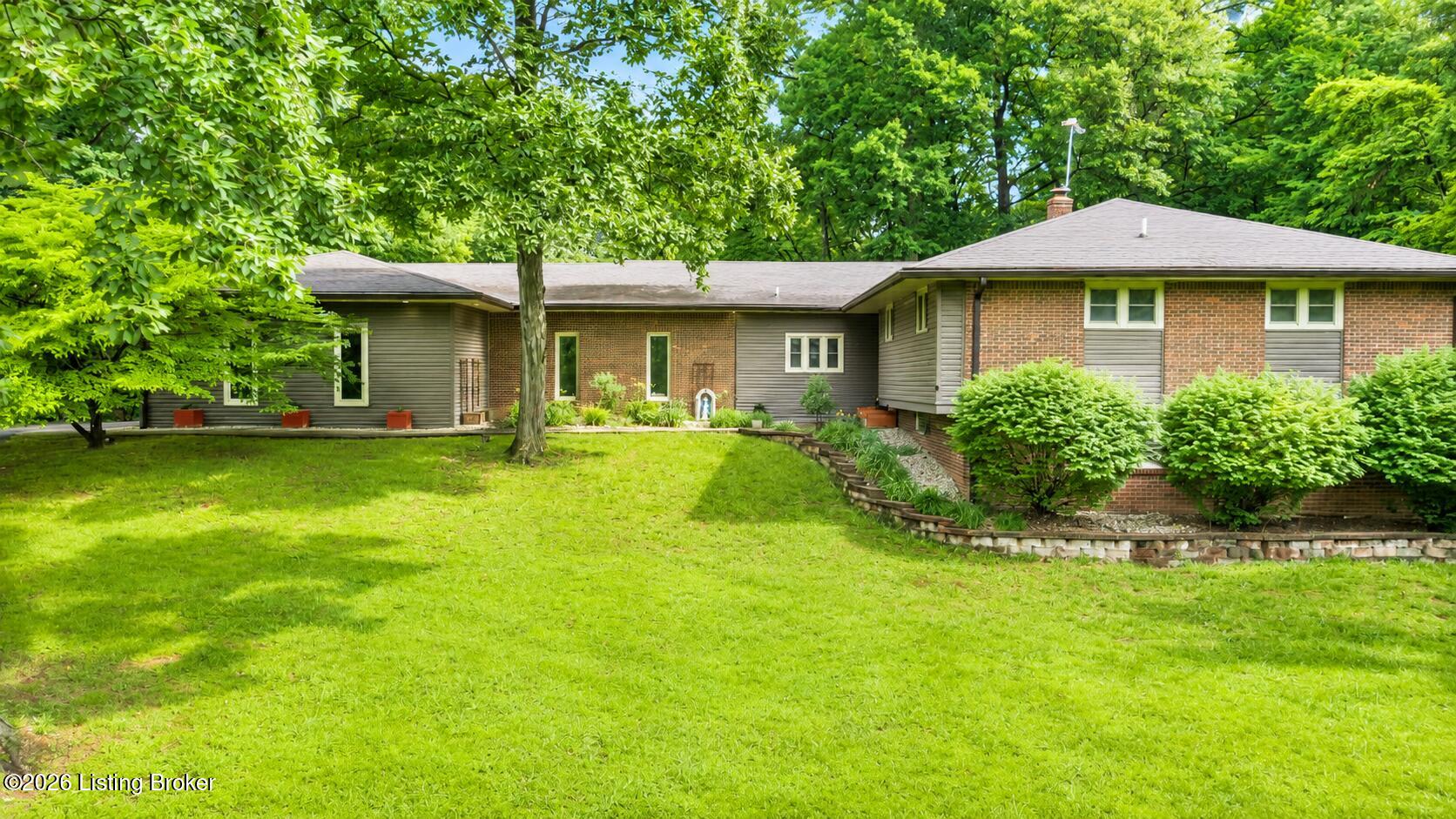 3140 Yorkshire Dr — photo