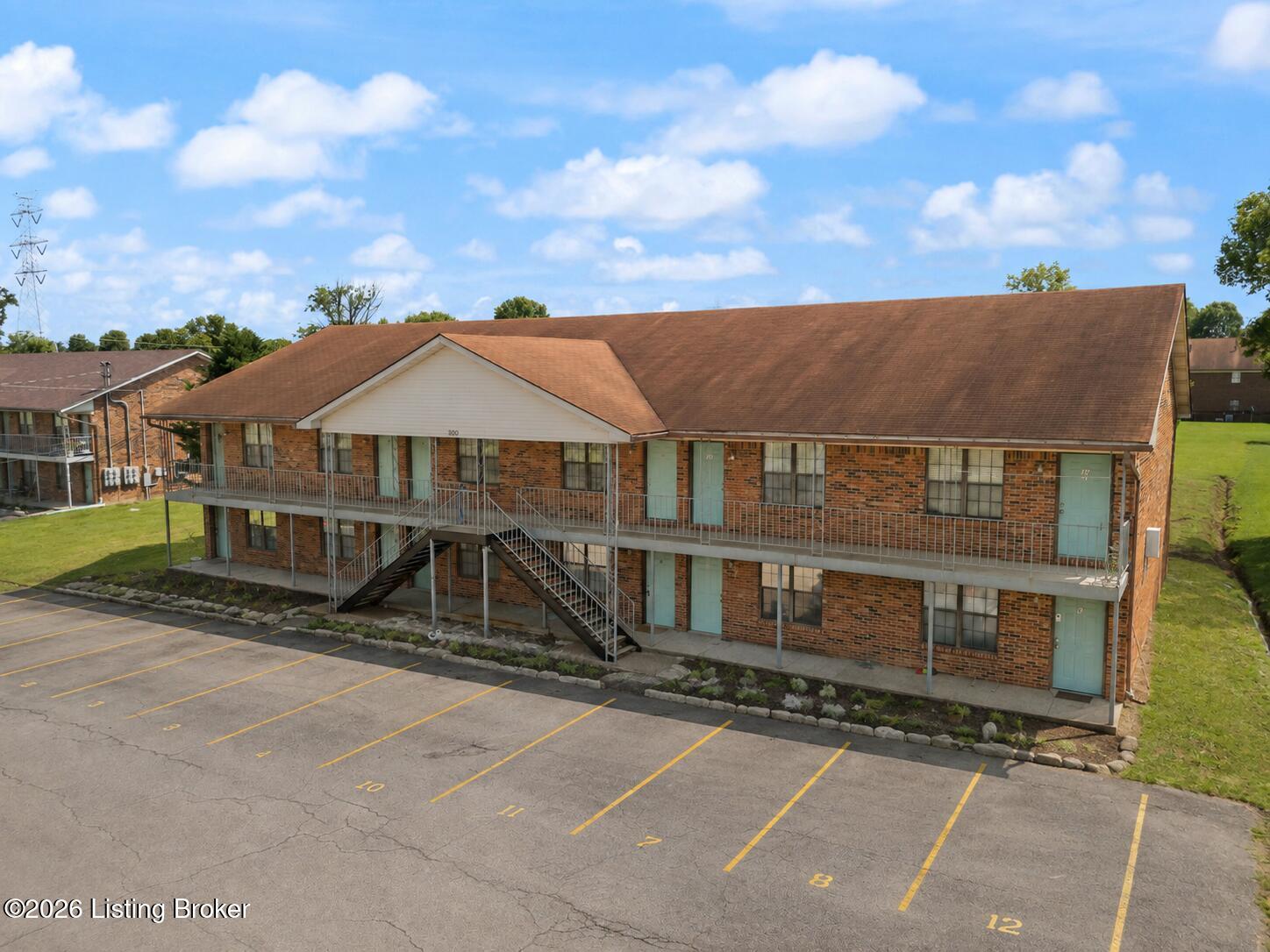 300 Faro Ct 9 — photo