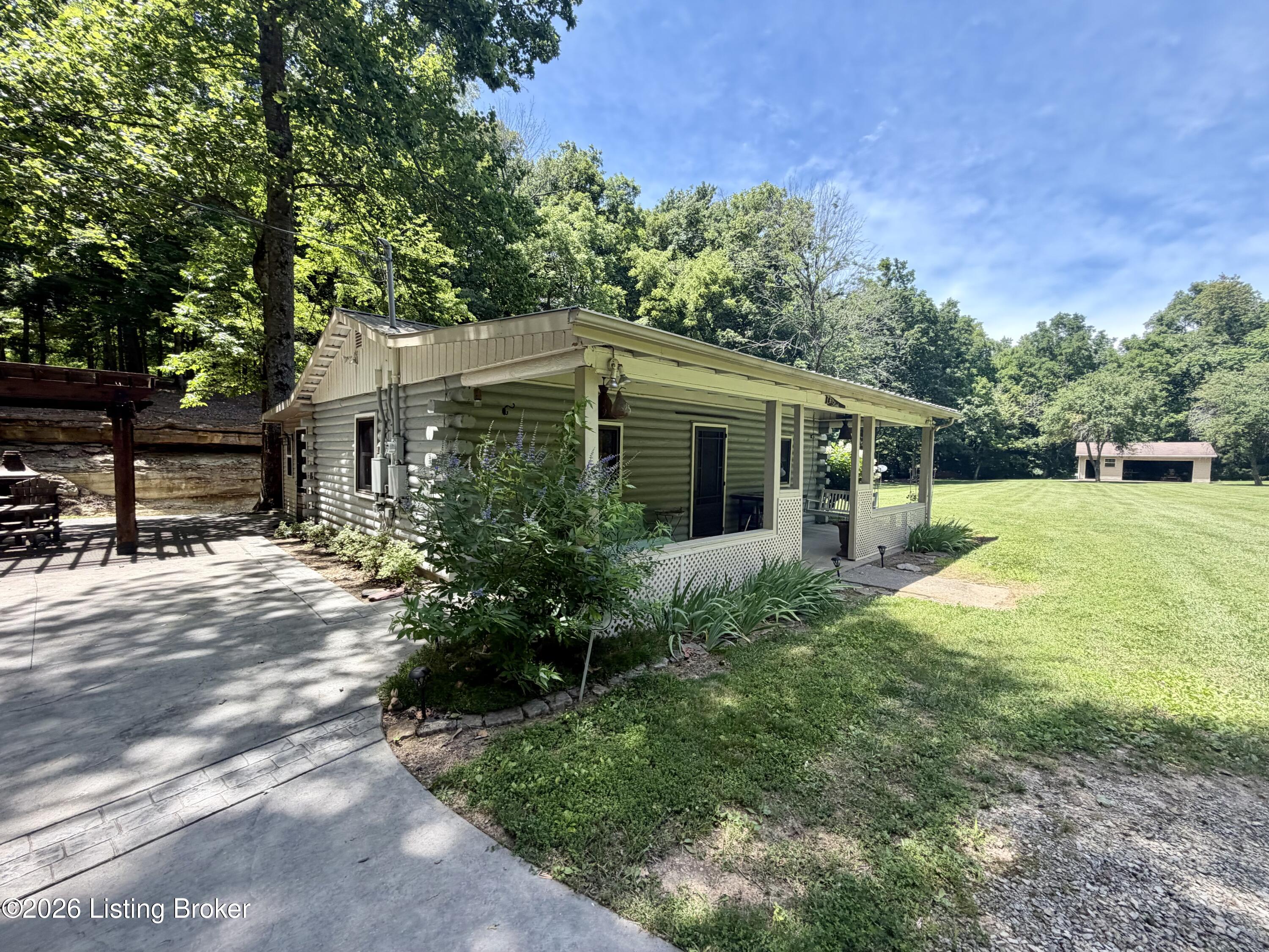 540 Stringtown Rd — photo