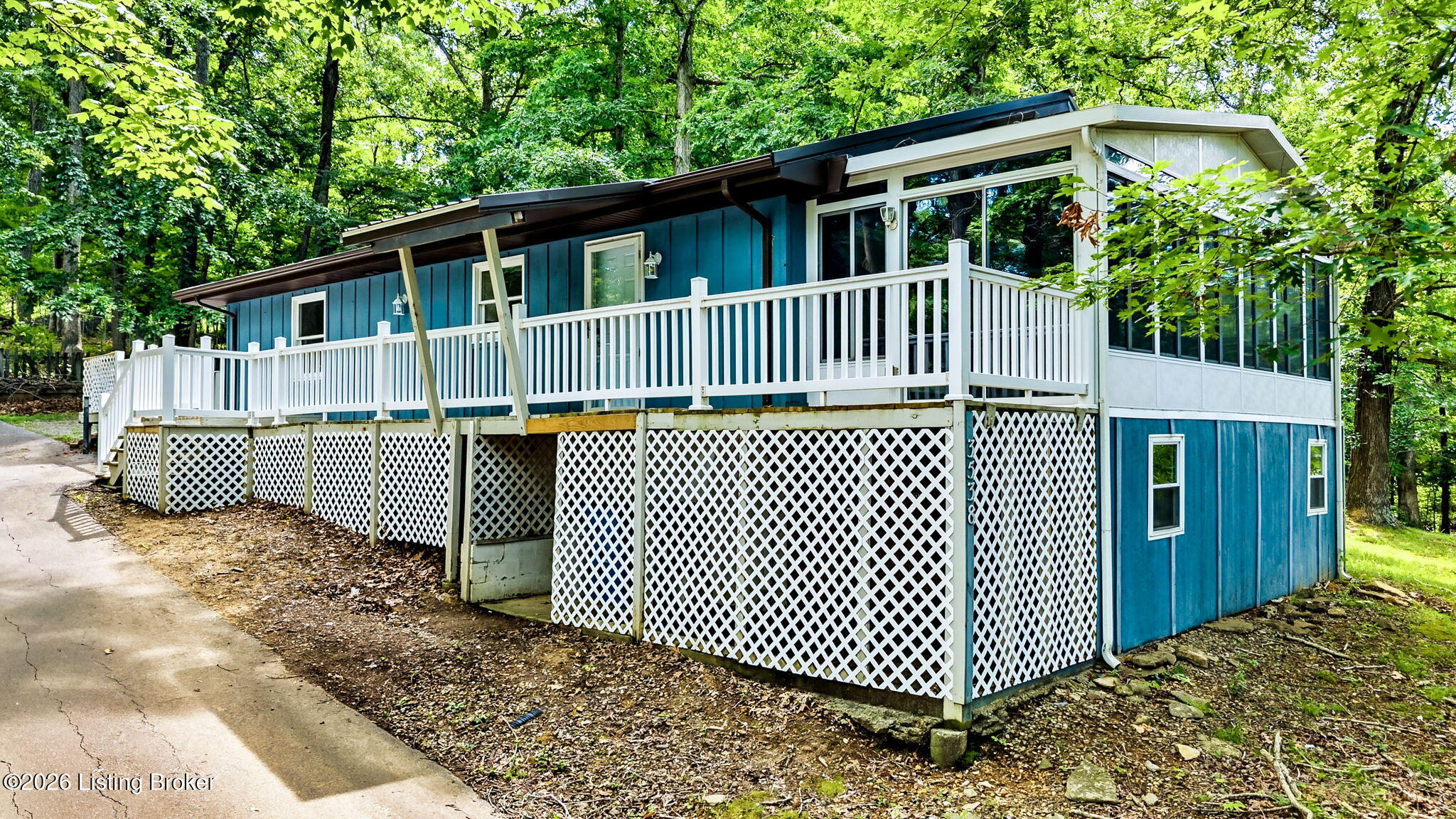 3538 Doe Valley Pkwy — photo