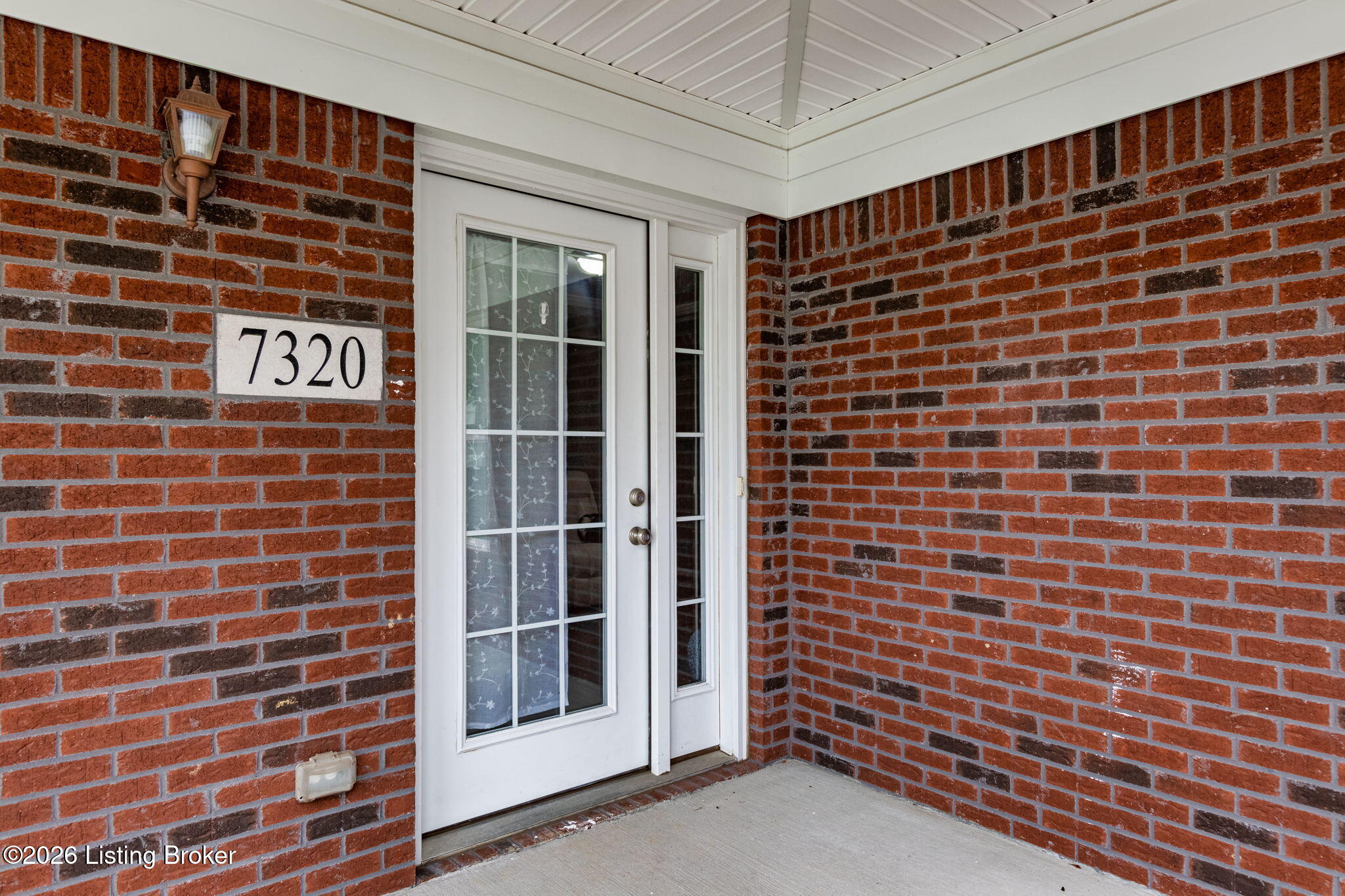 7320 Fox Hollow Way — photo