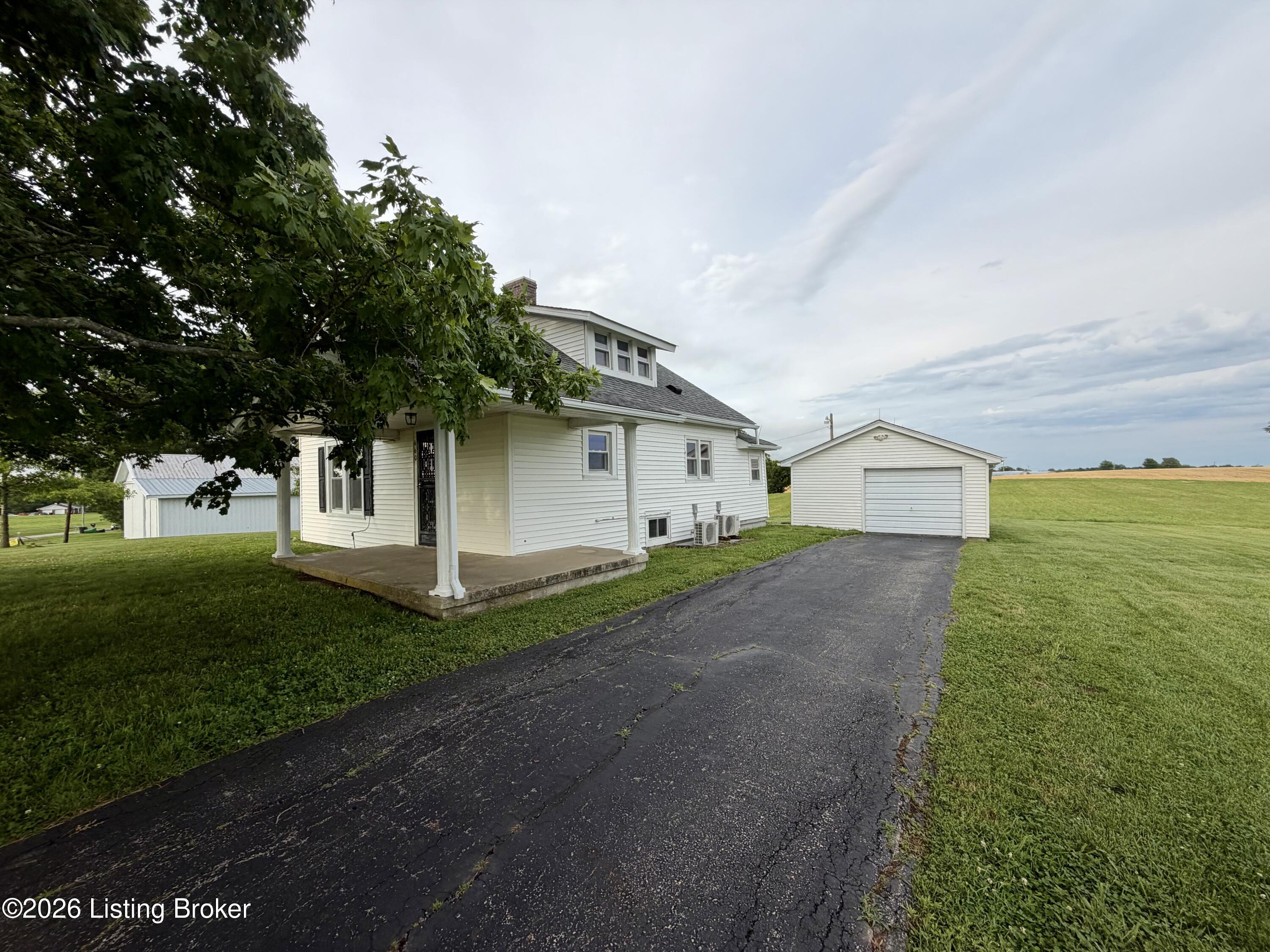 460 Lawrenceburg Loop — photo