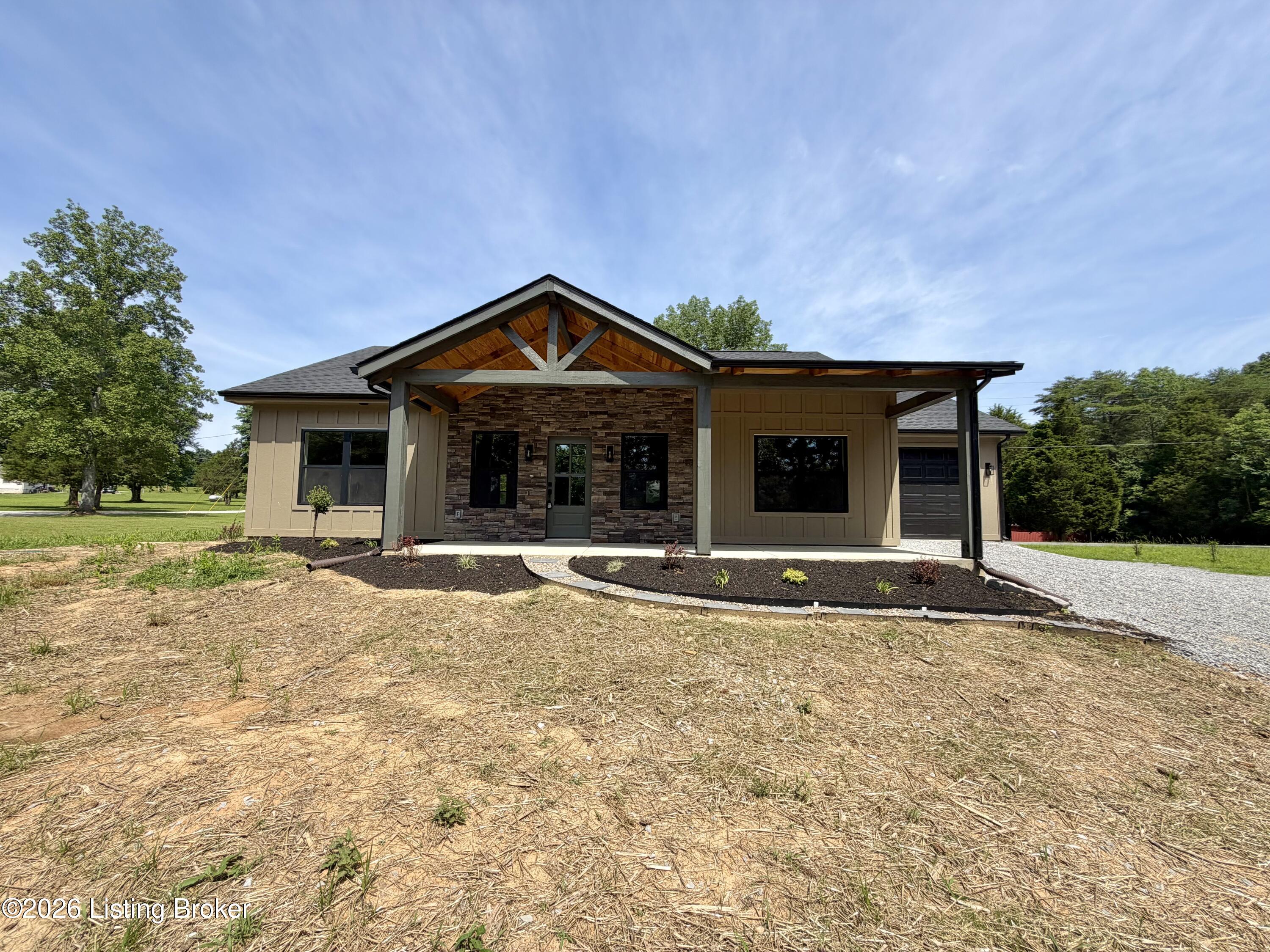 95 Waterside Dr — photo