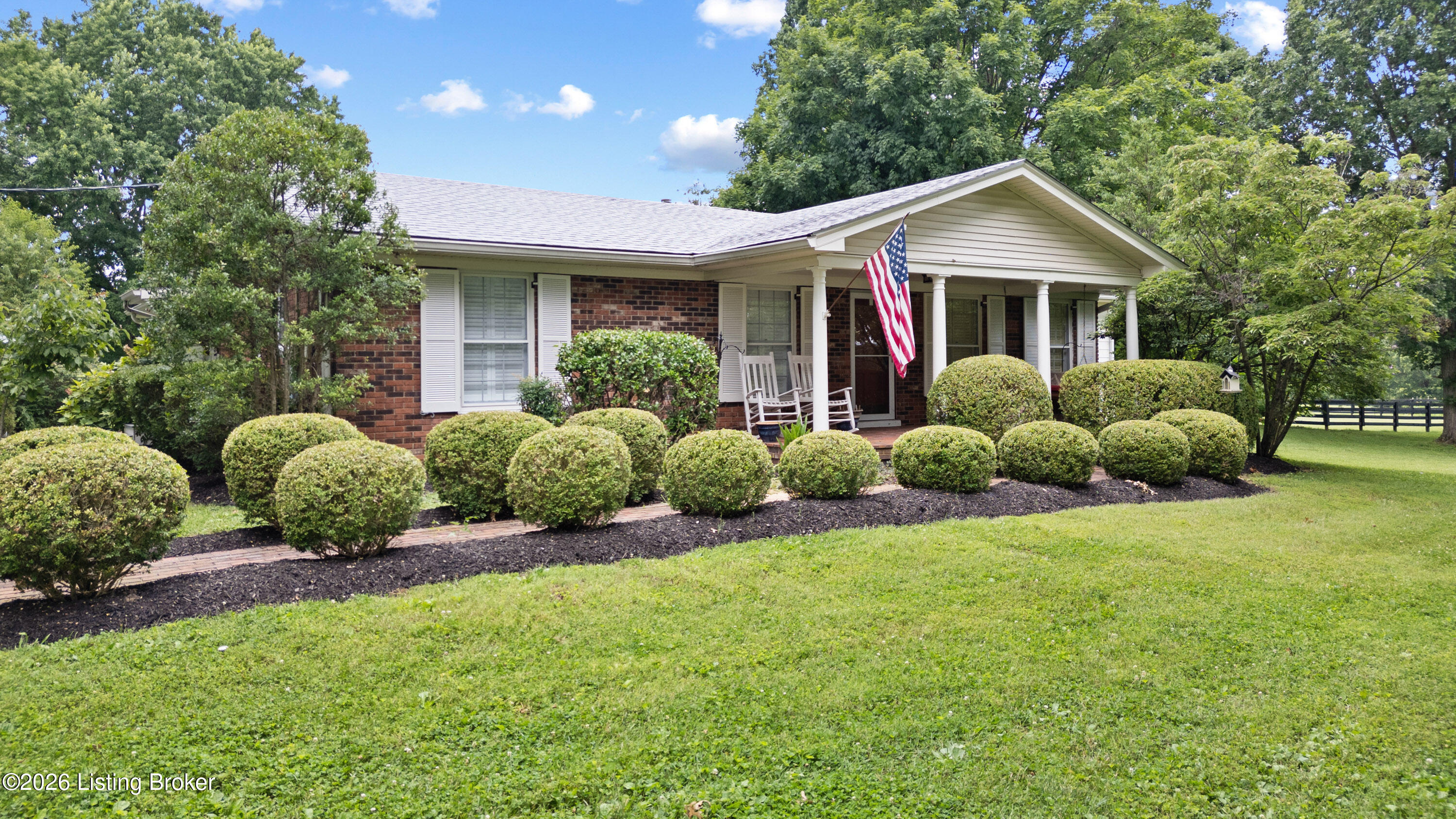 7420 Routt Rd, Jeffersontown, KY 40299 — photo 2