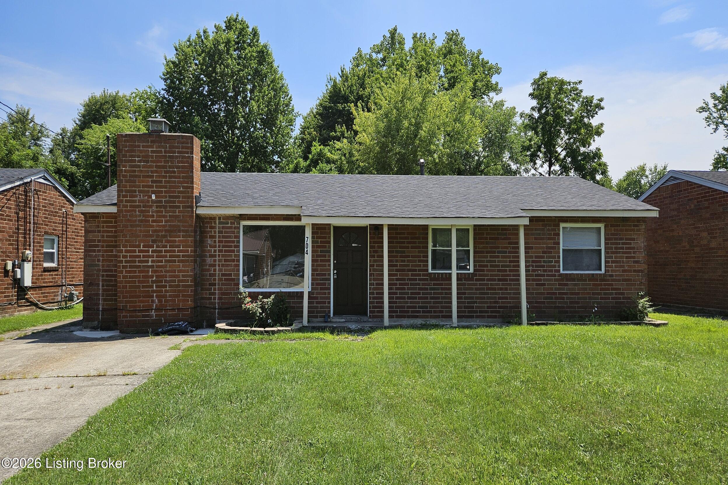 704 Drummond Way — photo