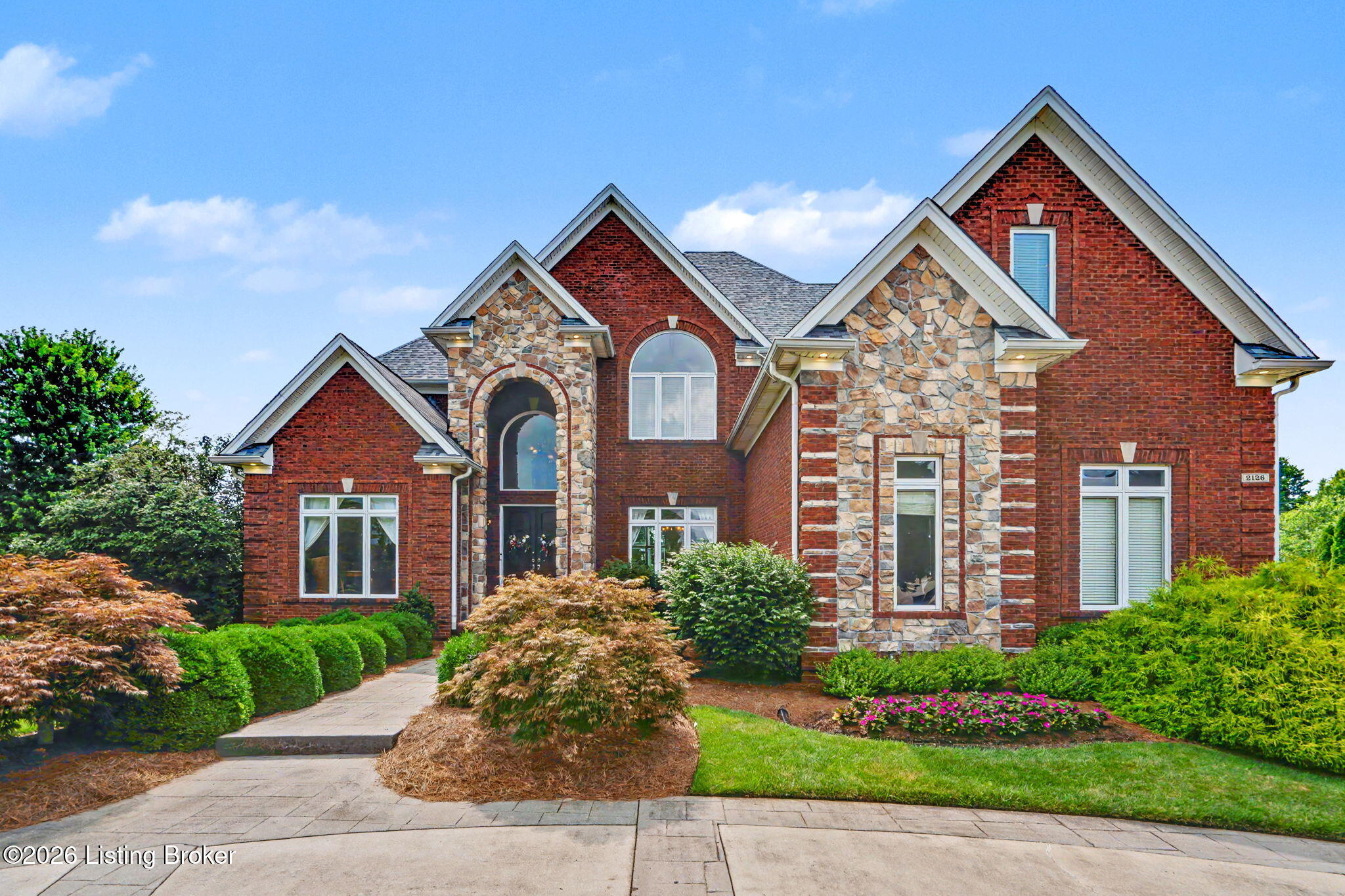 2126 Highland Springs Pl — photo