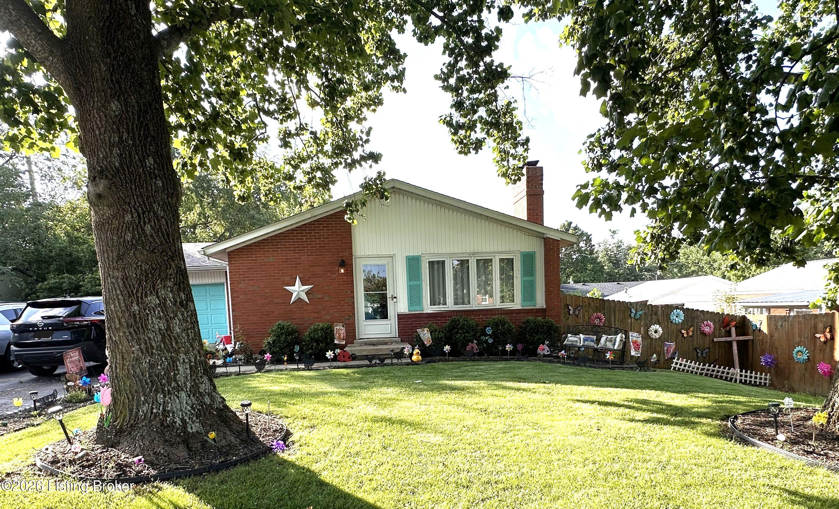 2325 Allen Dr — photo