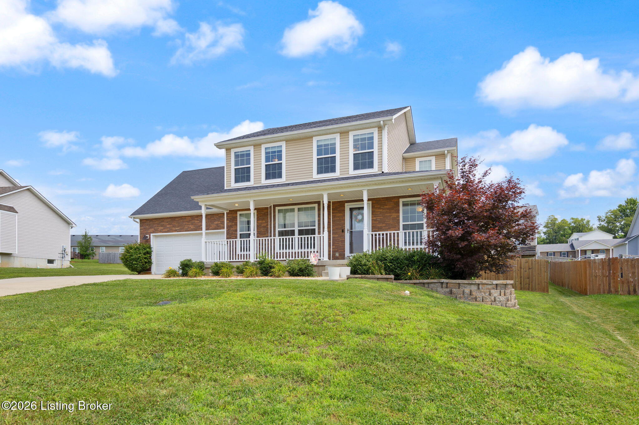 213 Butterfield Dr — photo