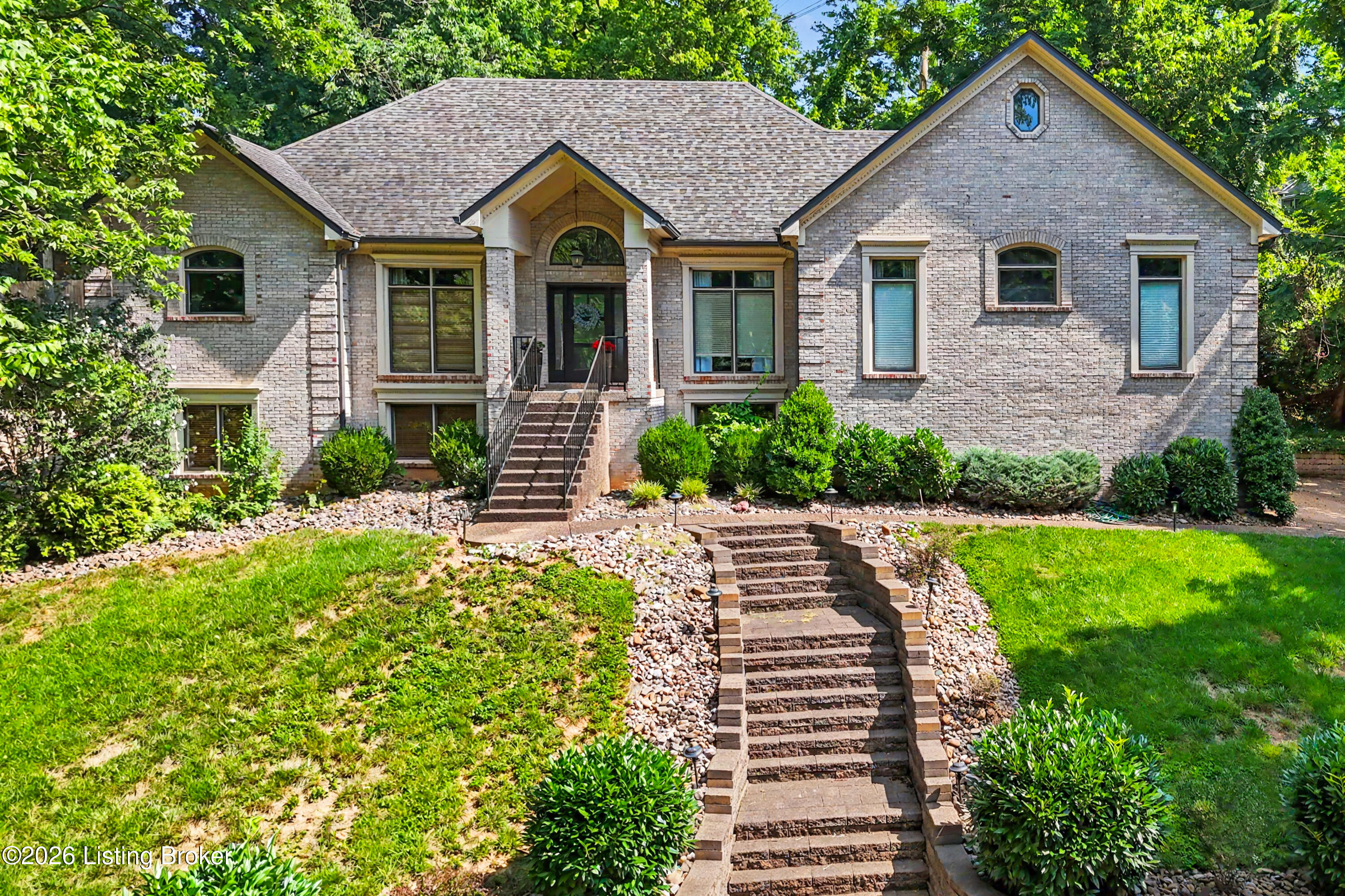 2811 Alta Vista Ct — photo
