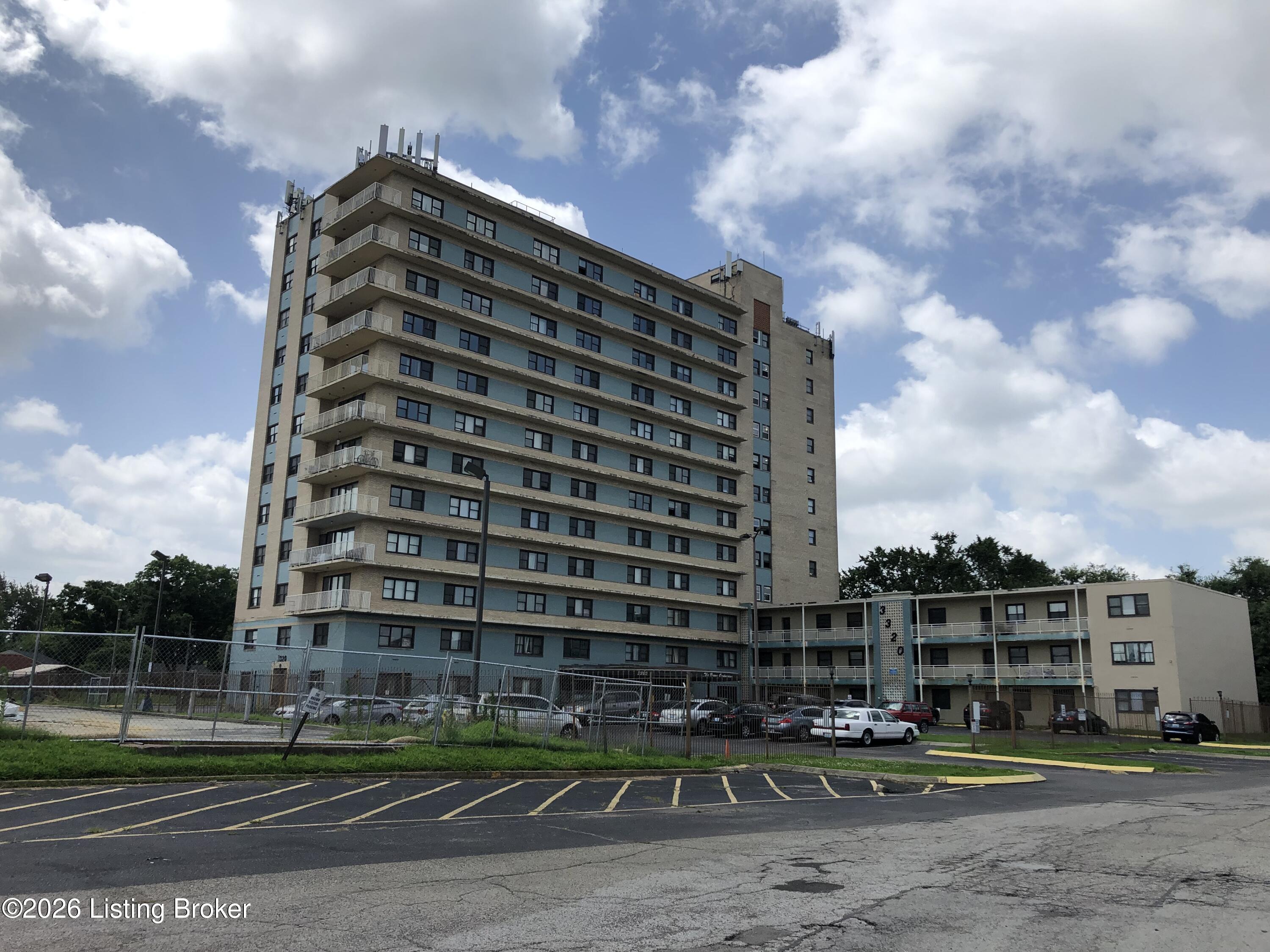 3320 Bardstown Rd #48 — photo