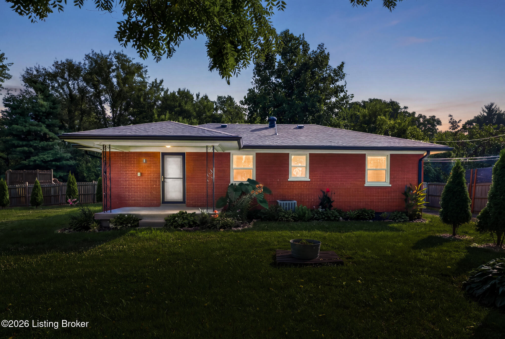 3829 N Preston Hwy — photo