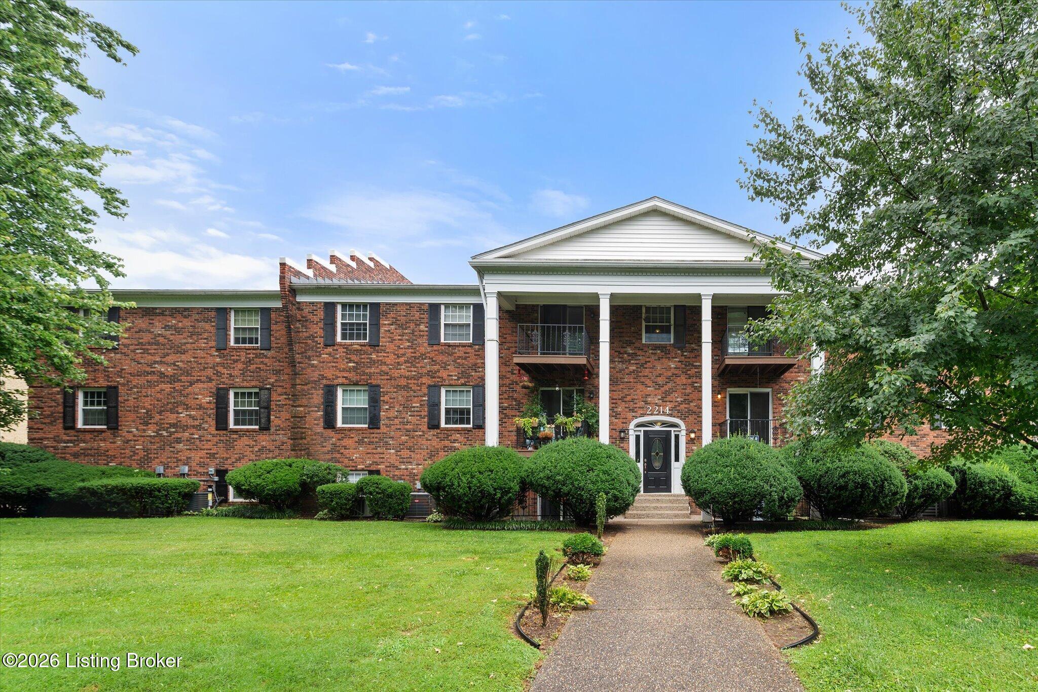 2214 Sherwood Ave Apt 8 — photo