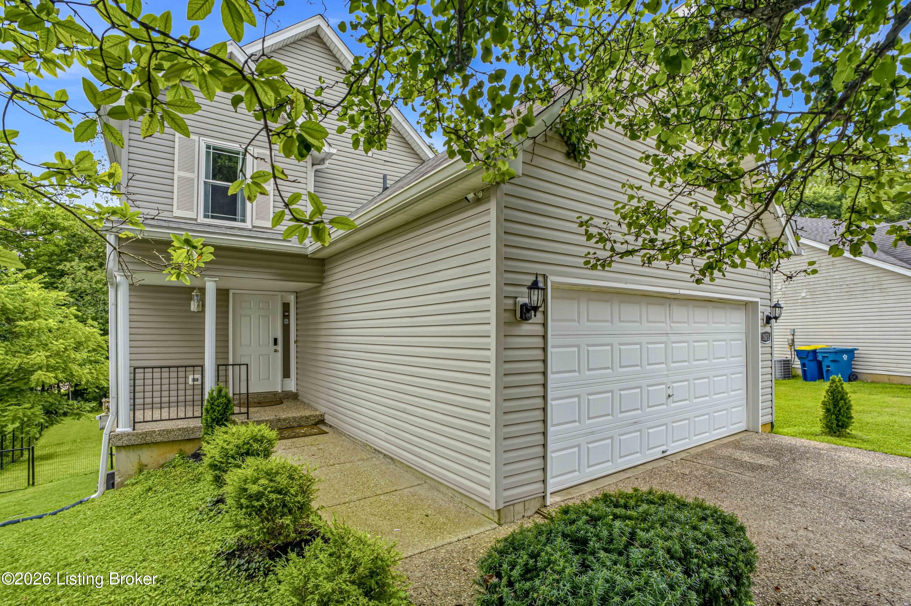 11623 Walnut View Way — photo