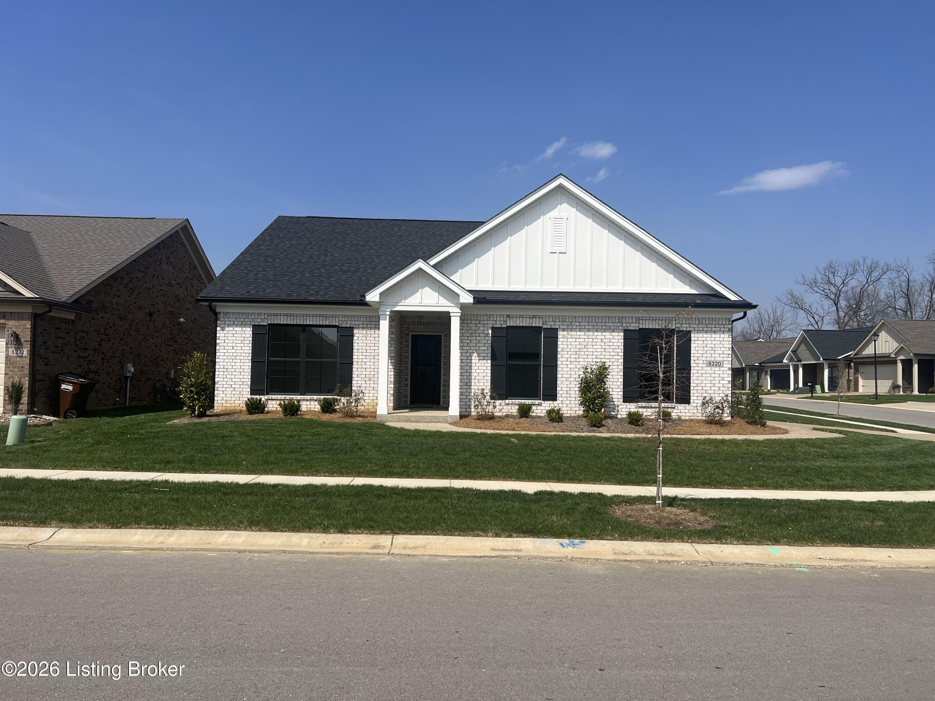 8220 Cedar Crest Ln — photo