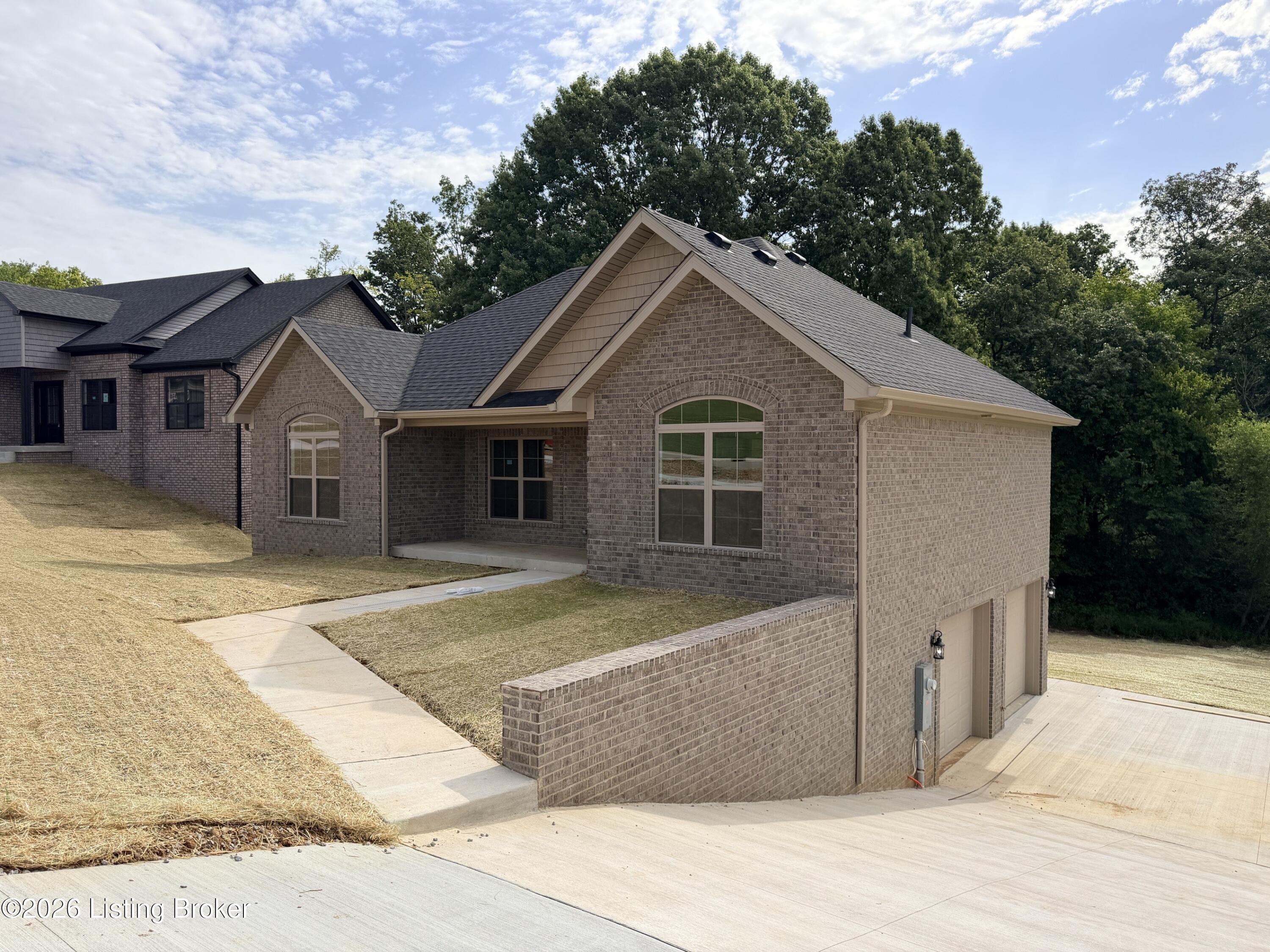 174 New Orleans Ct — photo