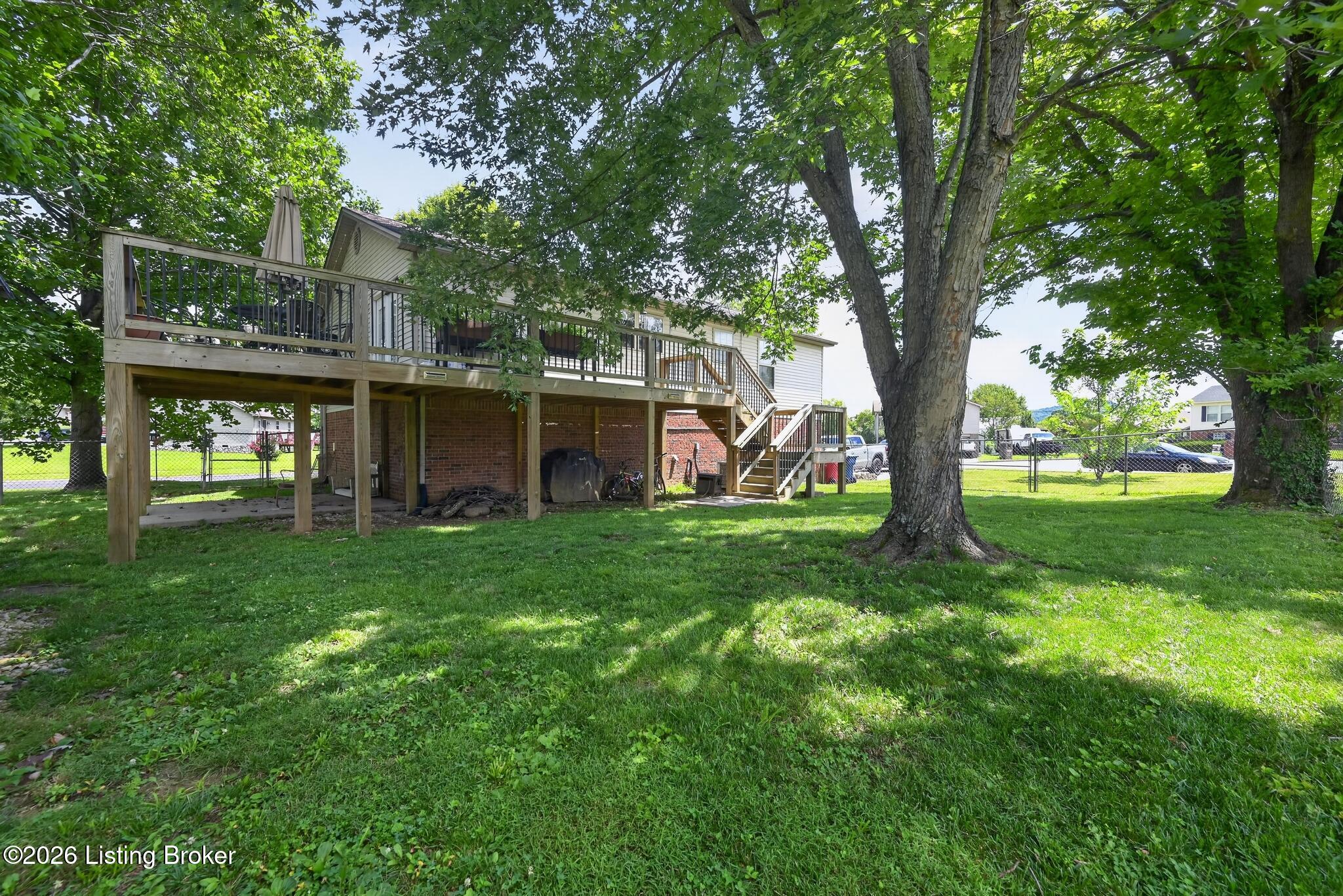 501 Scenic View Cir — photo