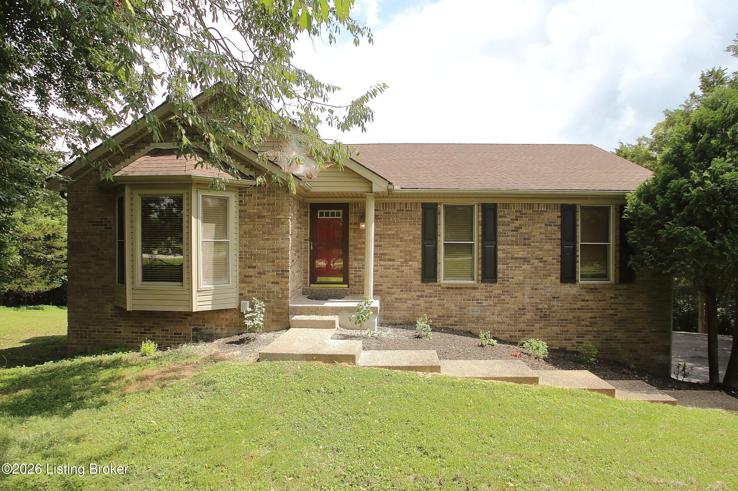 3107 Thoroughbred Ct — photo