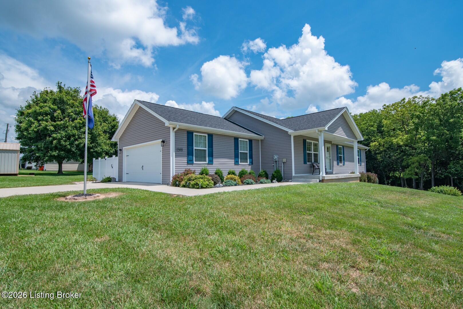 1588 Cecilia Smiths Mill Rd — photo