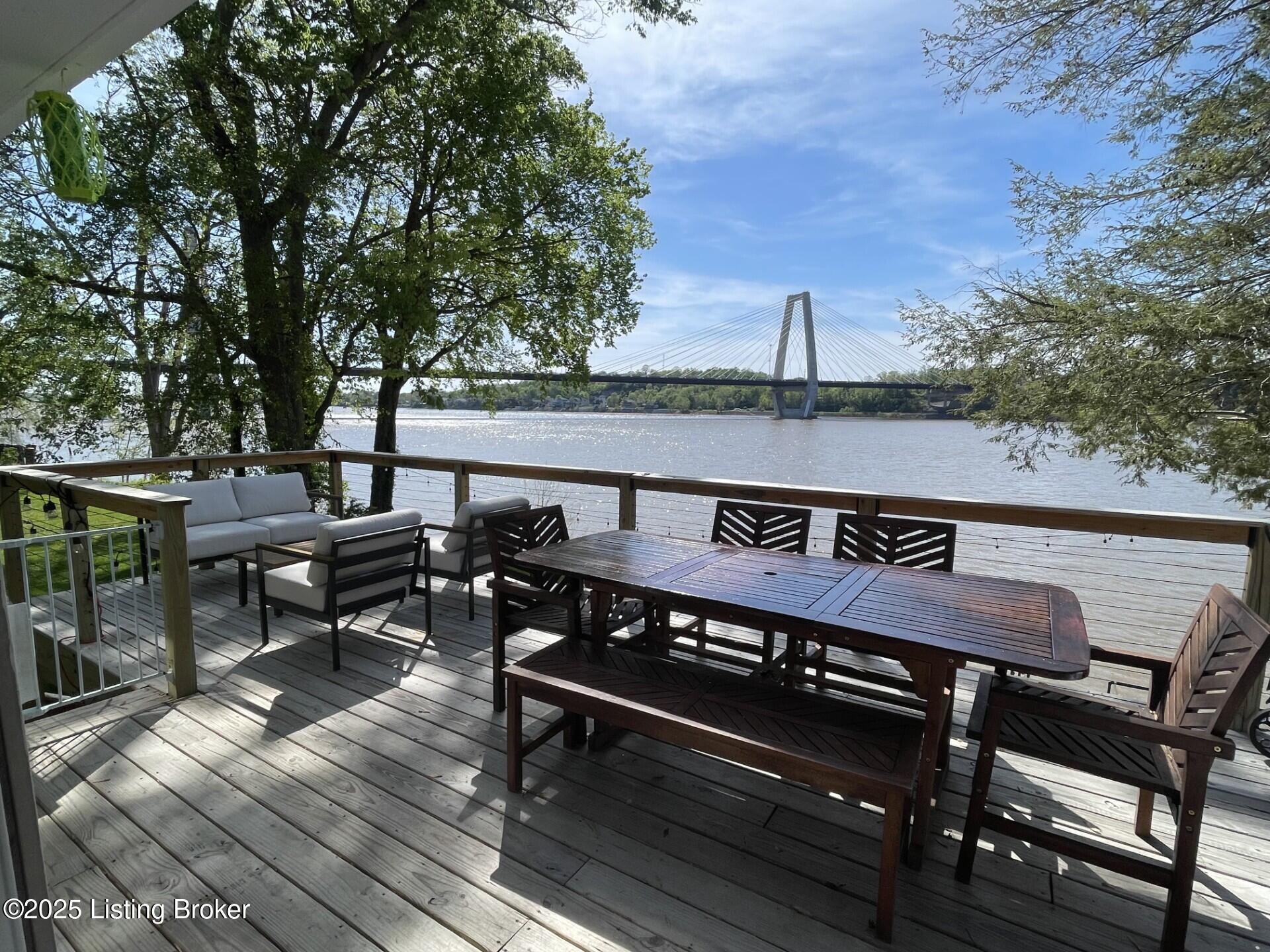 6410 Transylvania Beach Rd — photo
