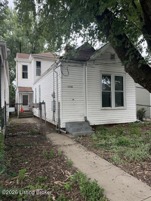 1036 E Caldwell St — photo