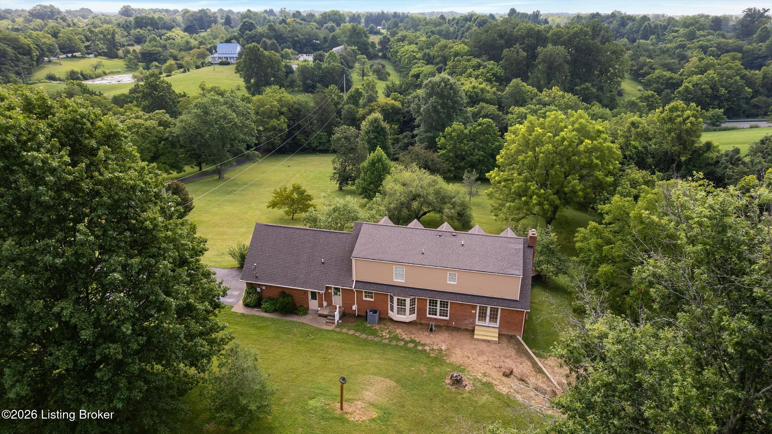 7412 Routt Rd, Louisville, KY 40299 — photo 2
