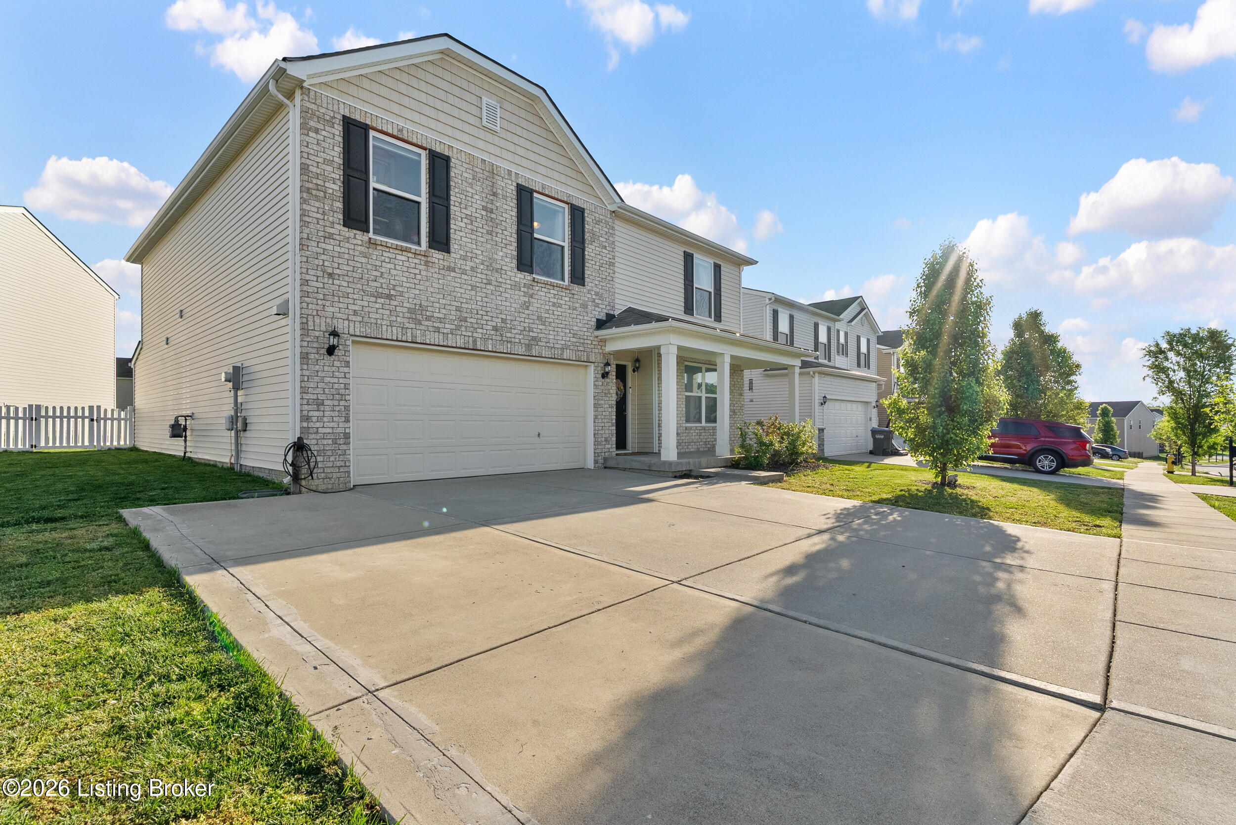 11723 Trottingham Cir — photo