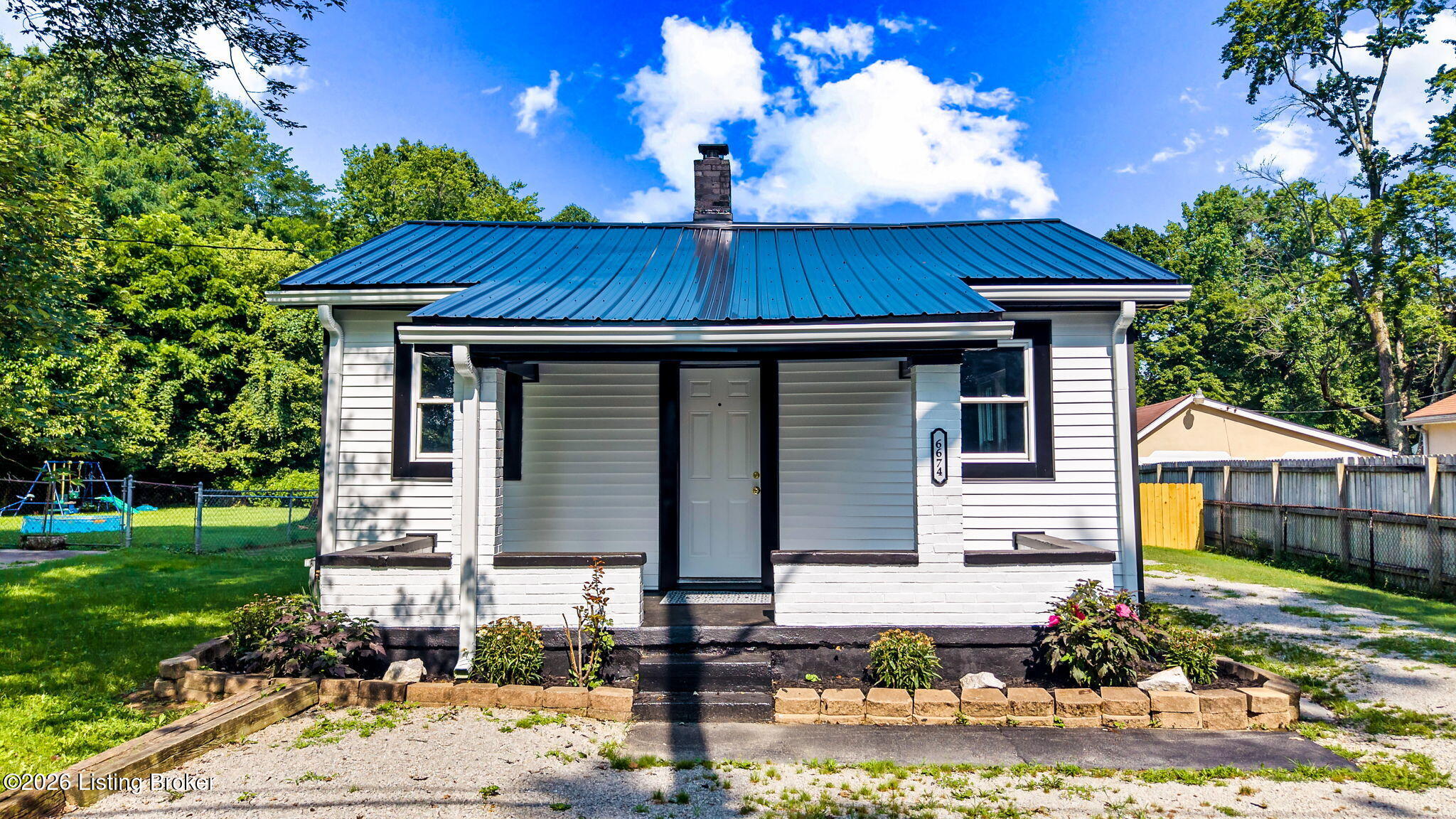 6674 Rutledge Rd — photo