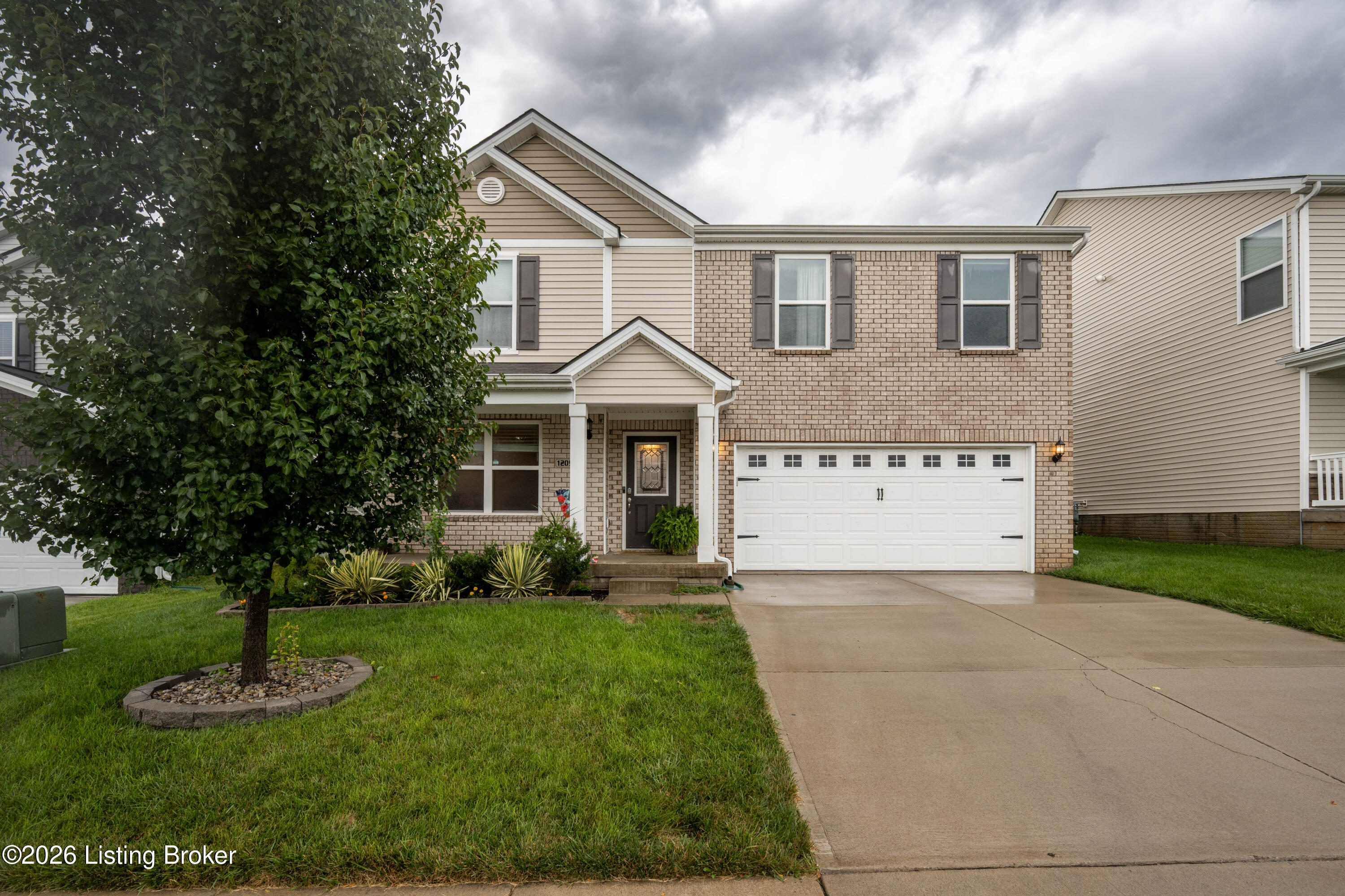 12095 Parkview Trace Dr — photo