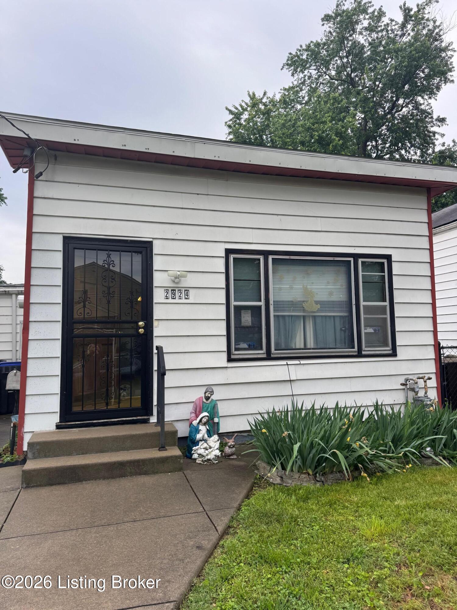 2924 Duncan St — photo