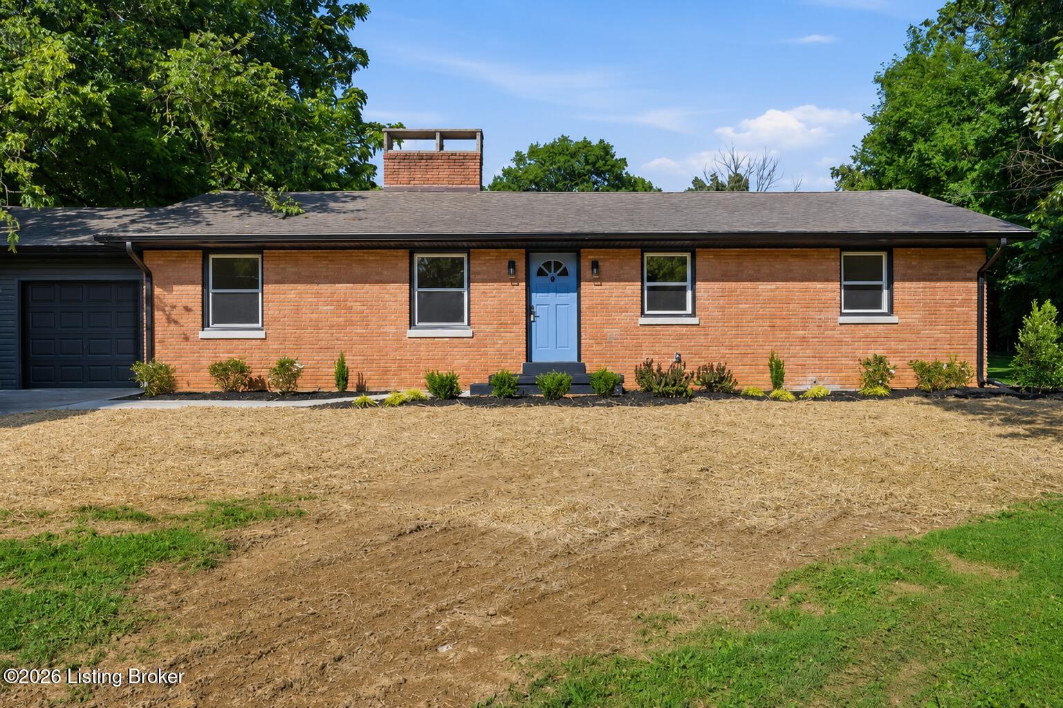 386 S Deepwood Dr — photo