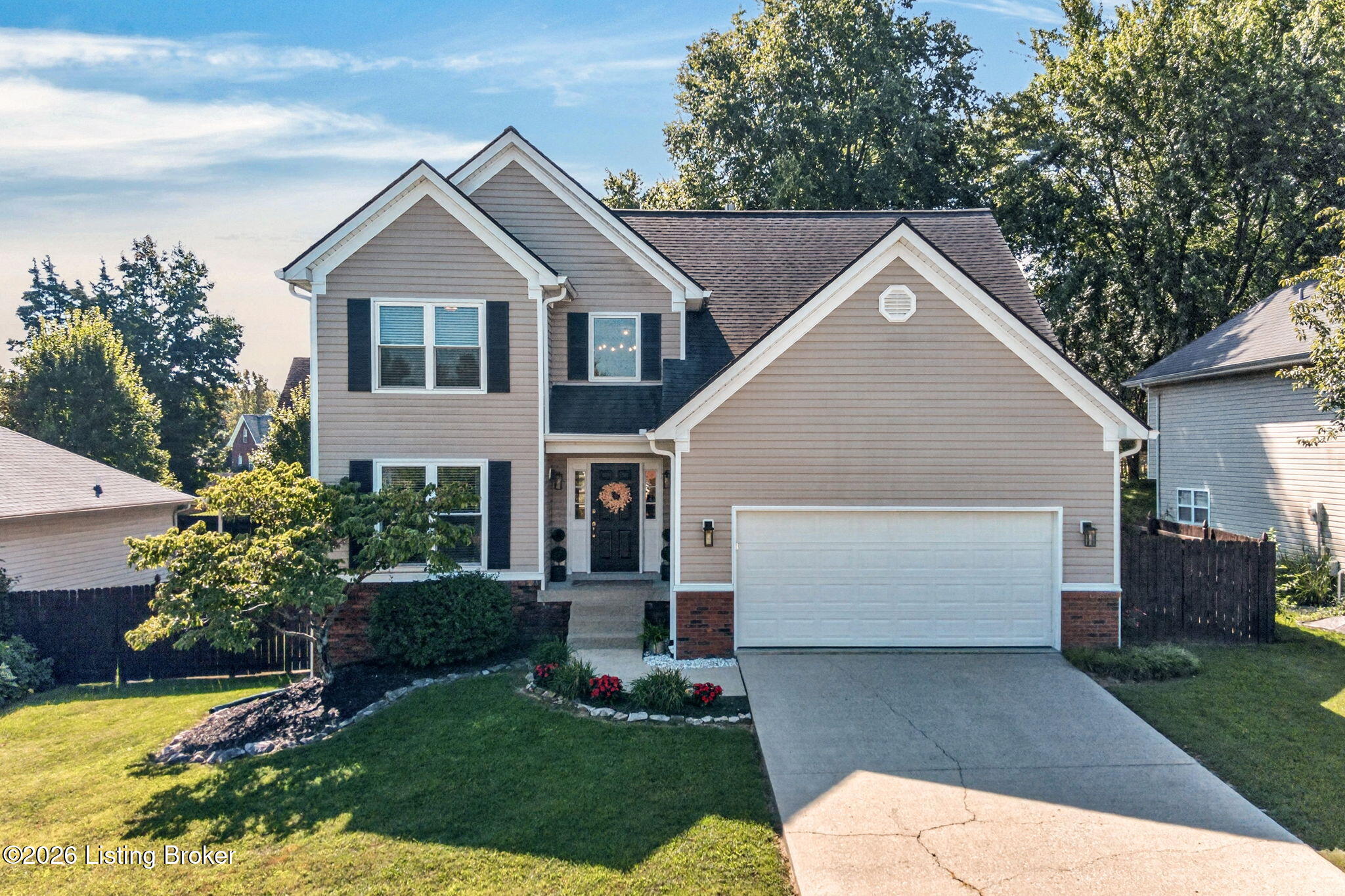 9524 Poplar Hill Dr — photo