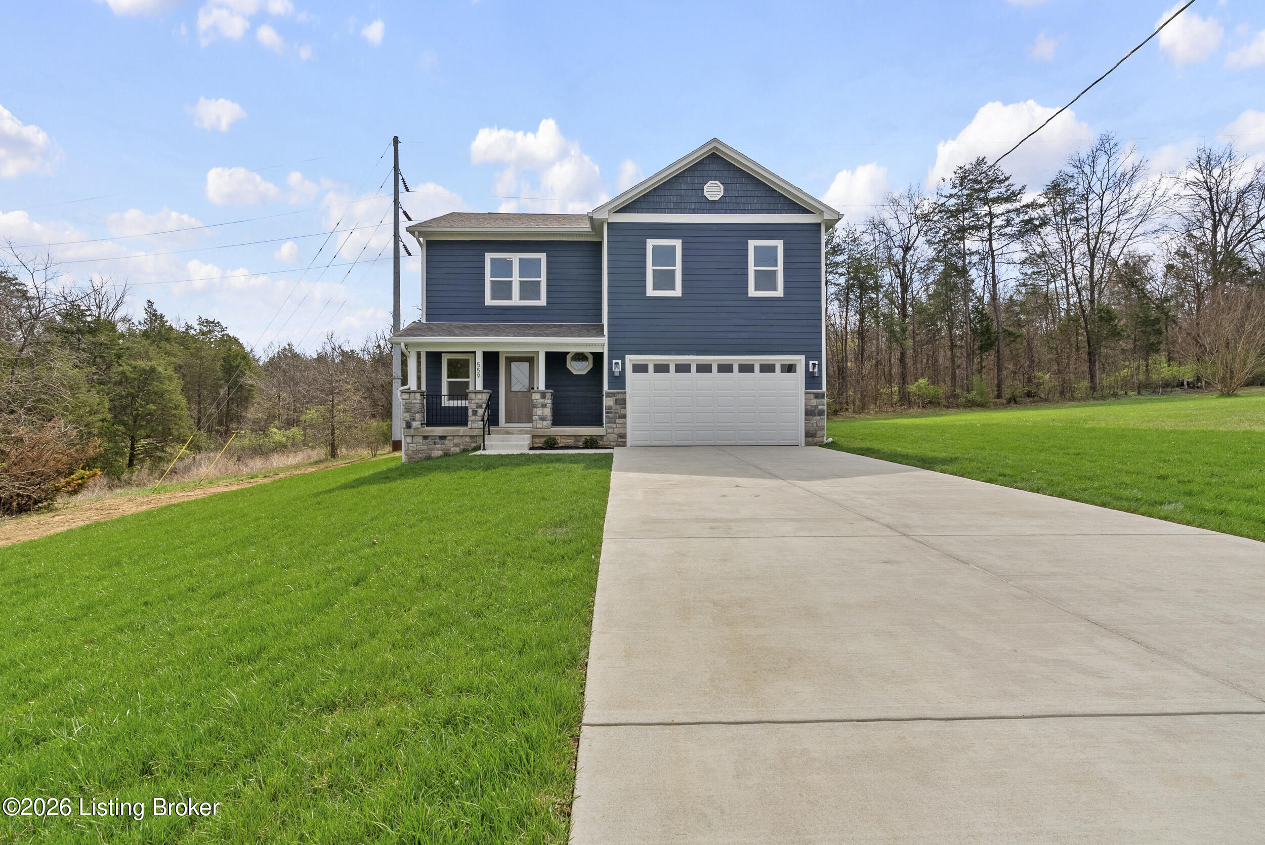 559 Ford Dr — photo