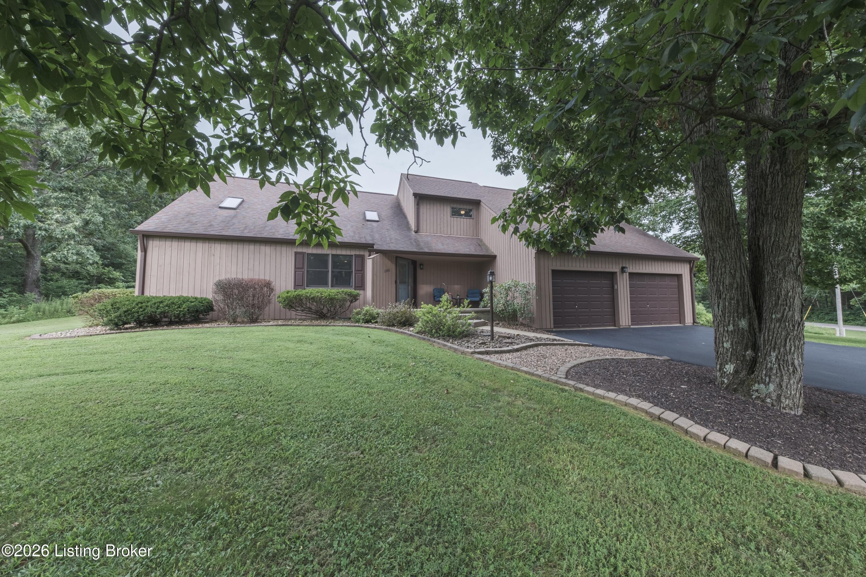1101 Valley Rd — photo