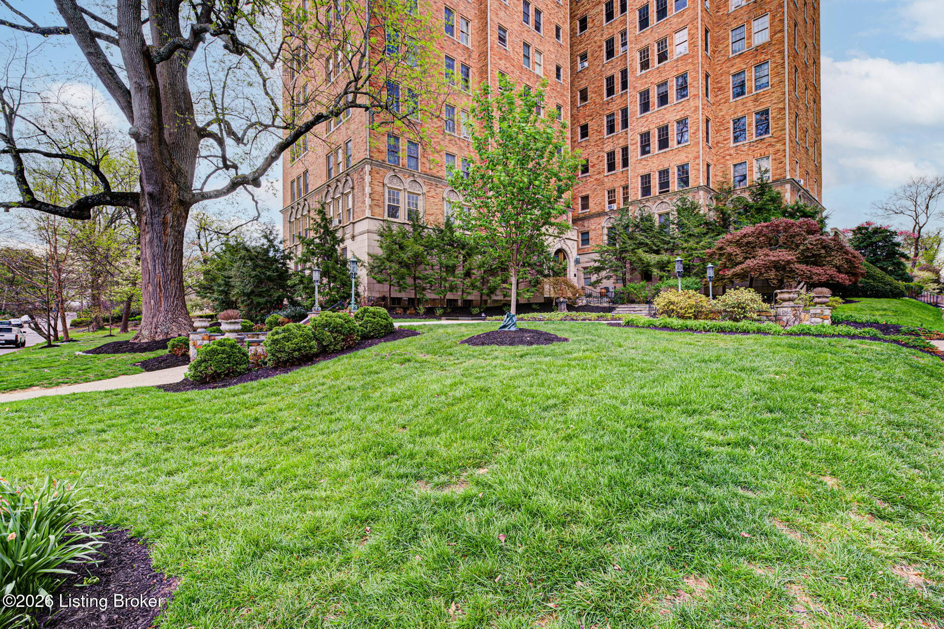 2140 Bonnycastle Ave 3E — photo