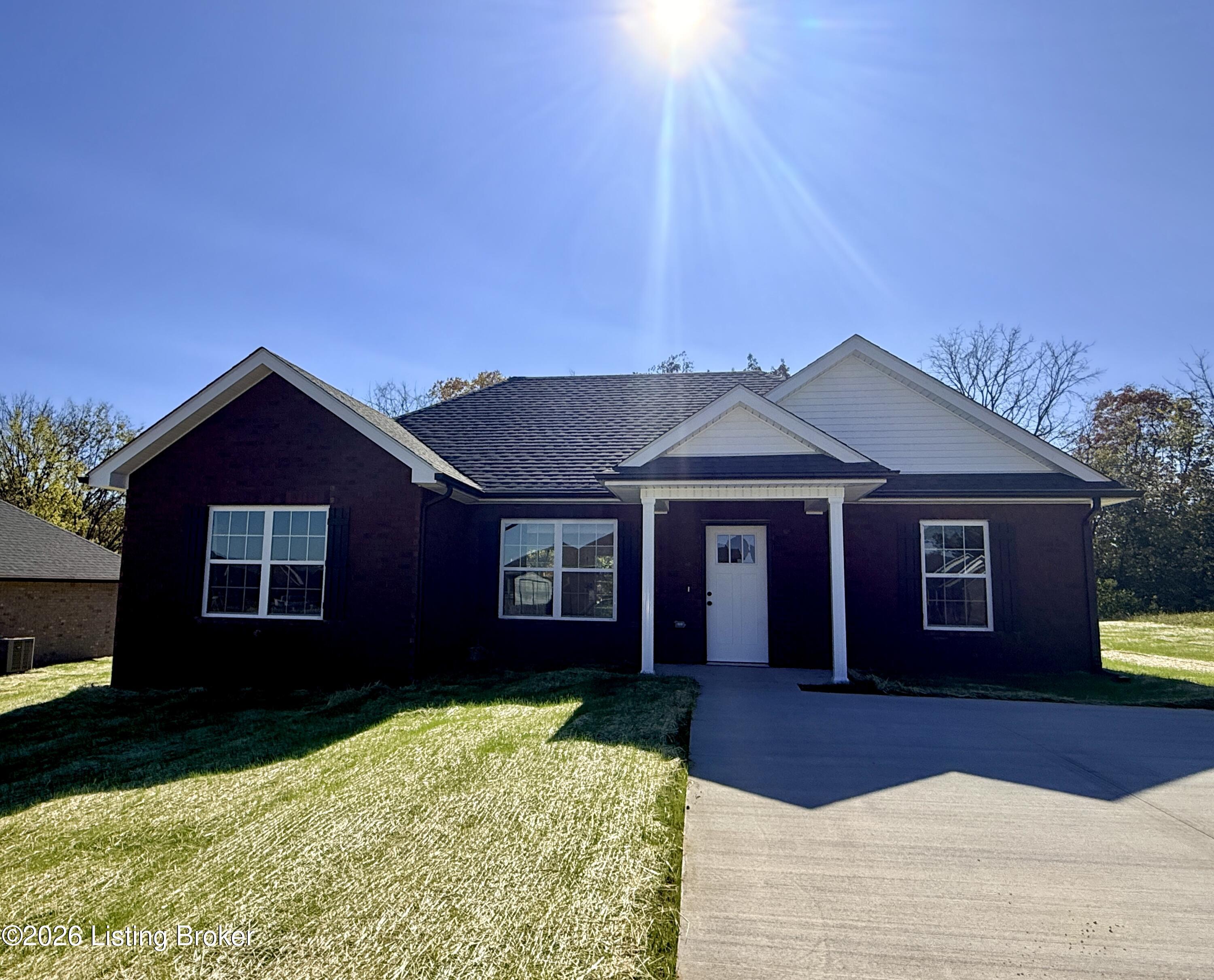 205 Tulip Dr — photo