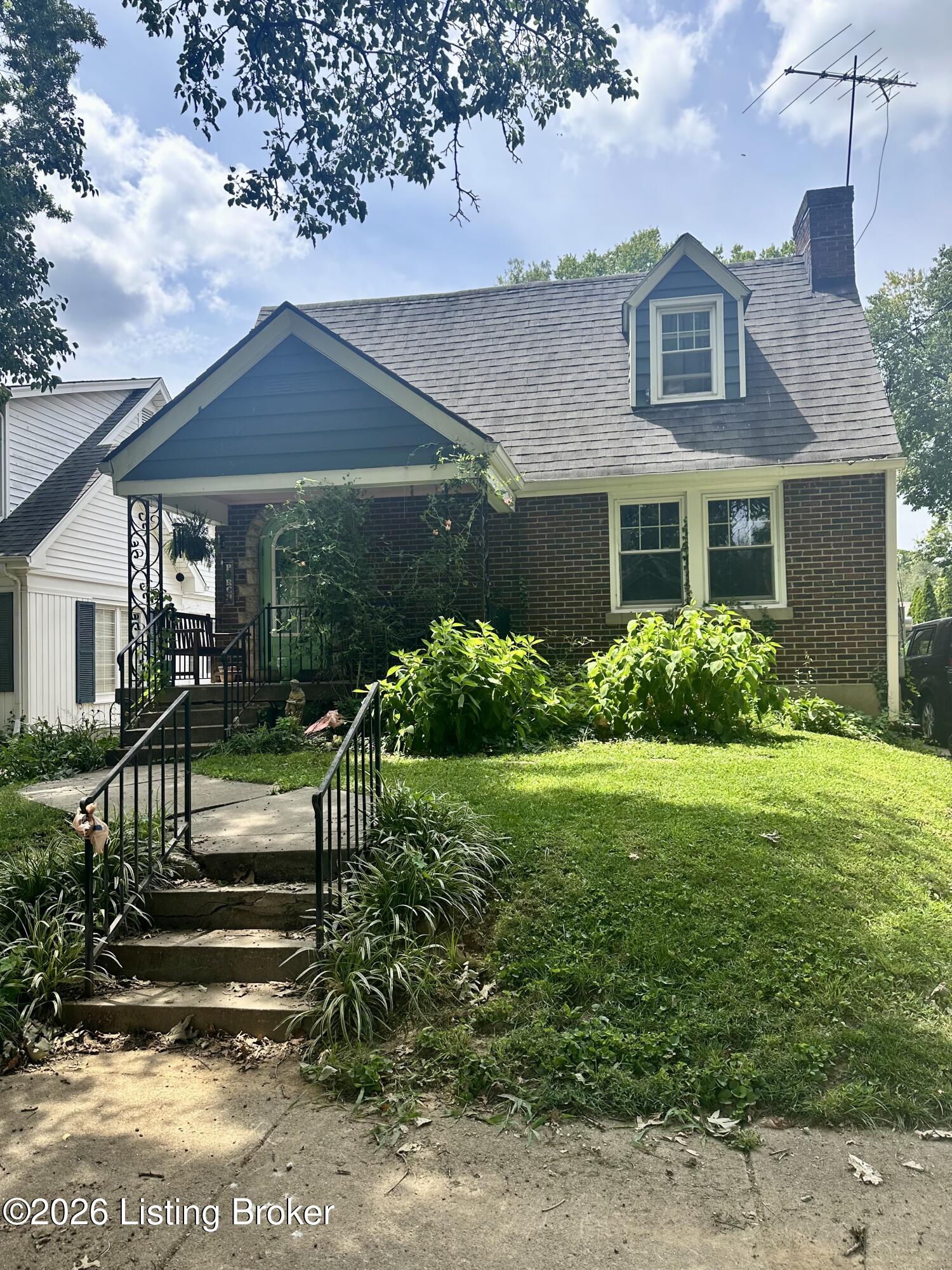 122 S Crestmoor Ave — photo