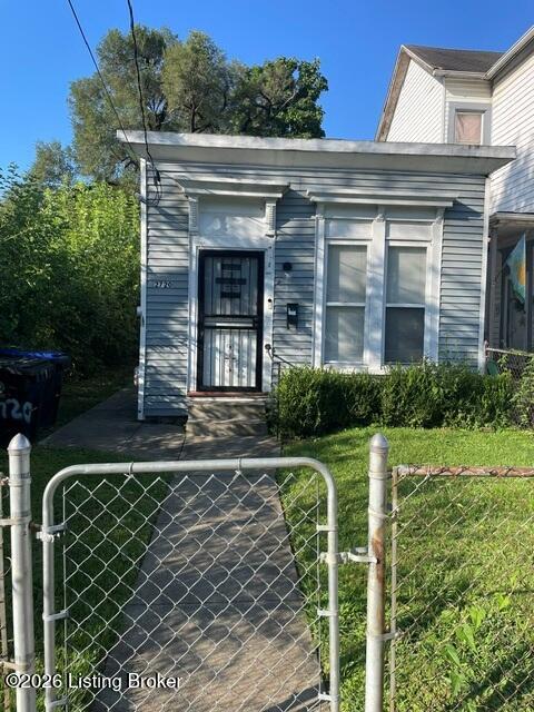 2720 Bank St — photo