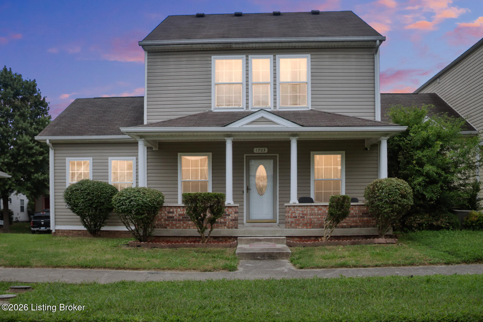 1703 Stratton Ct — photo