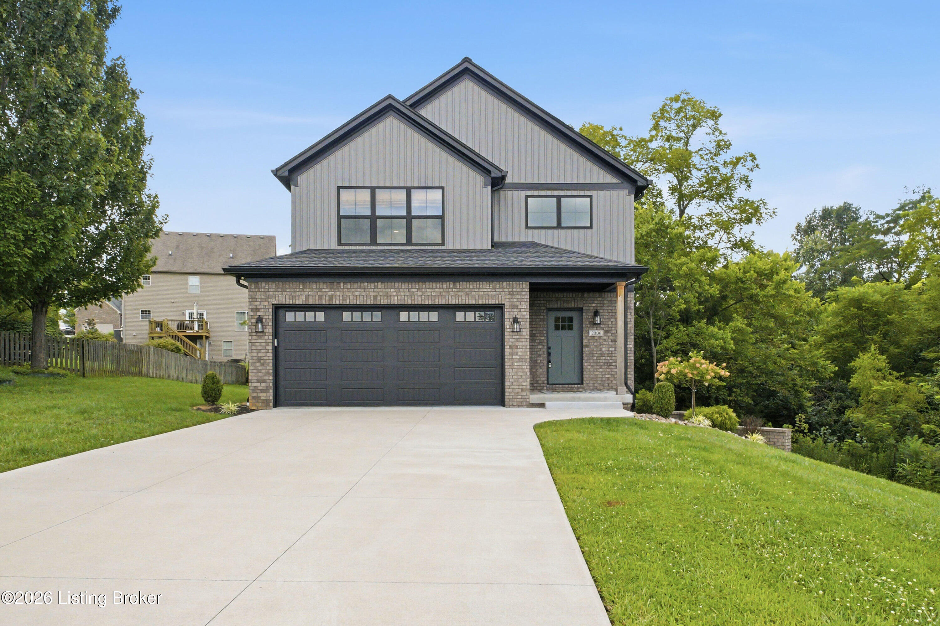 2206 Northgate Ct — photo