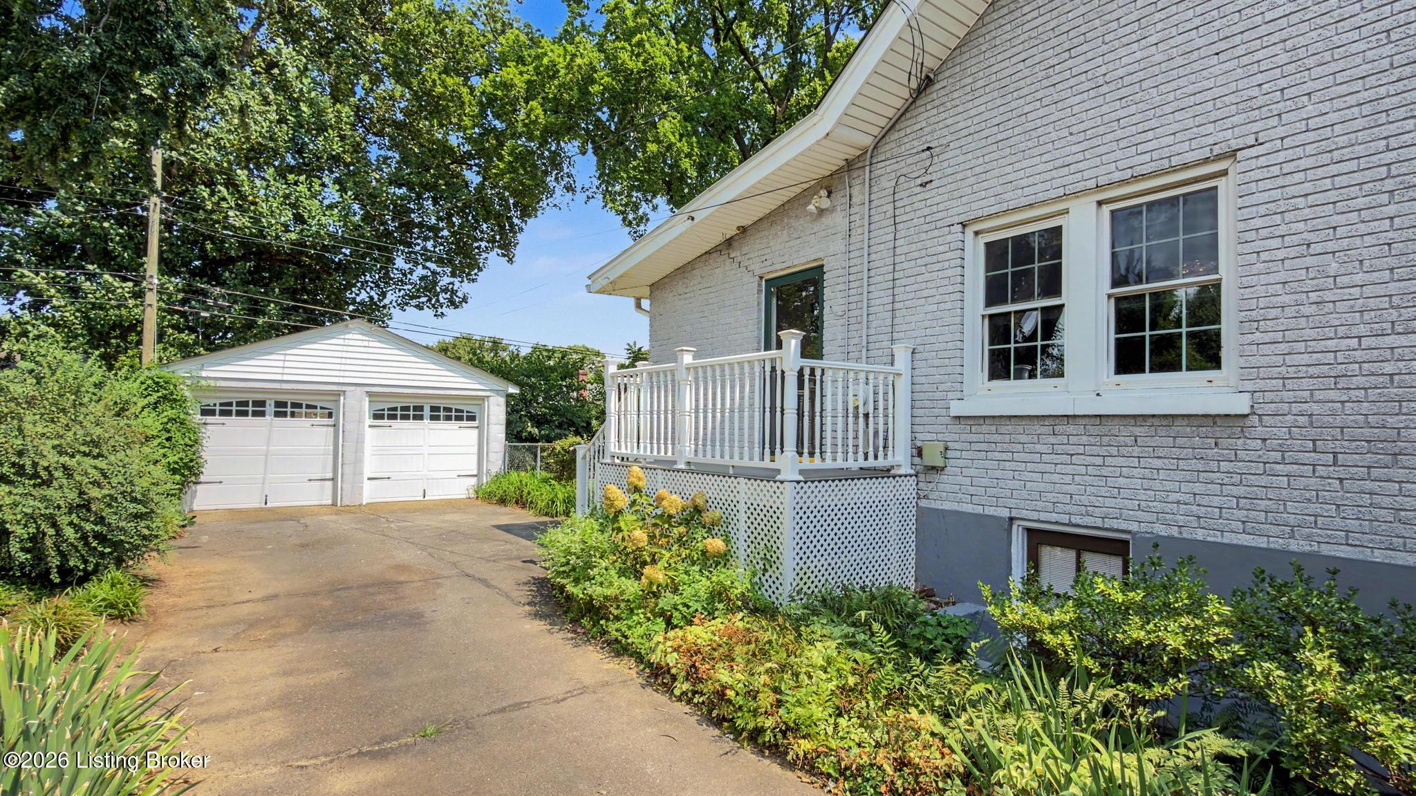 3025 Beaumont Rd, Louisville, KY 40205 — photo 2