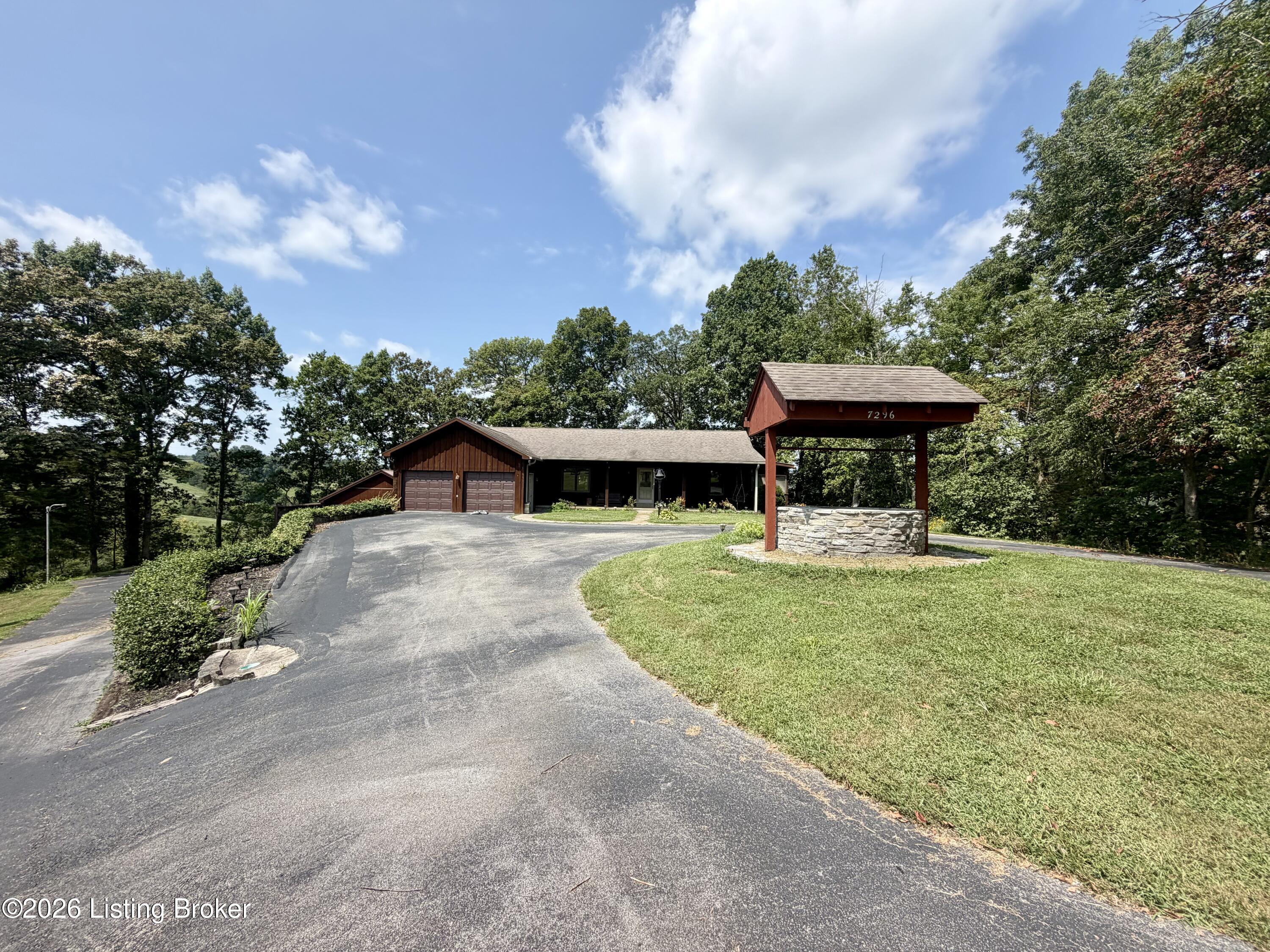 7296 Bardstown Rd — photo