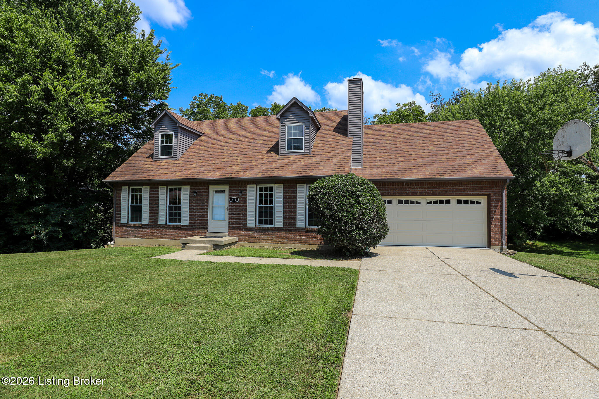 411 College View Dr — photo