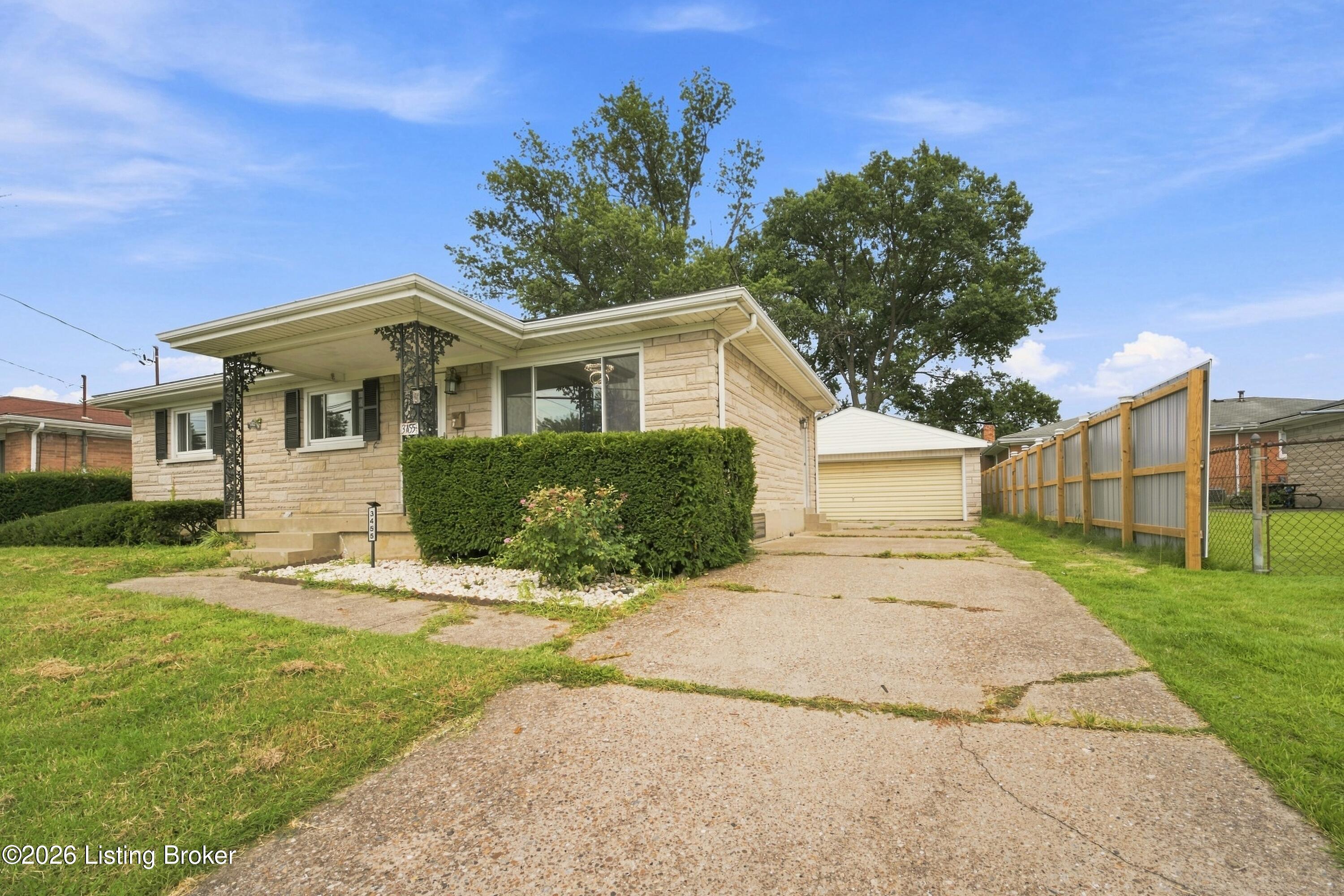 3455 Heatherfield Dr — photo