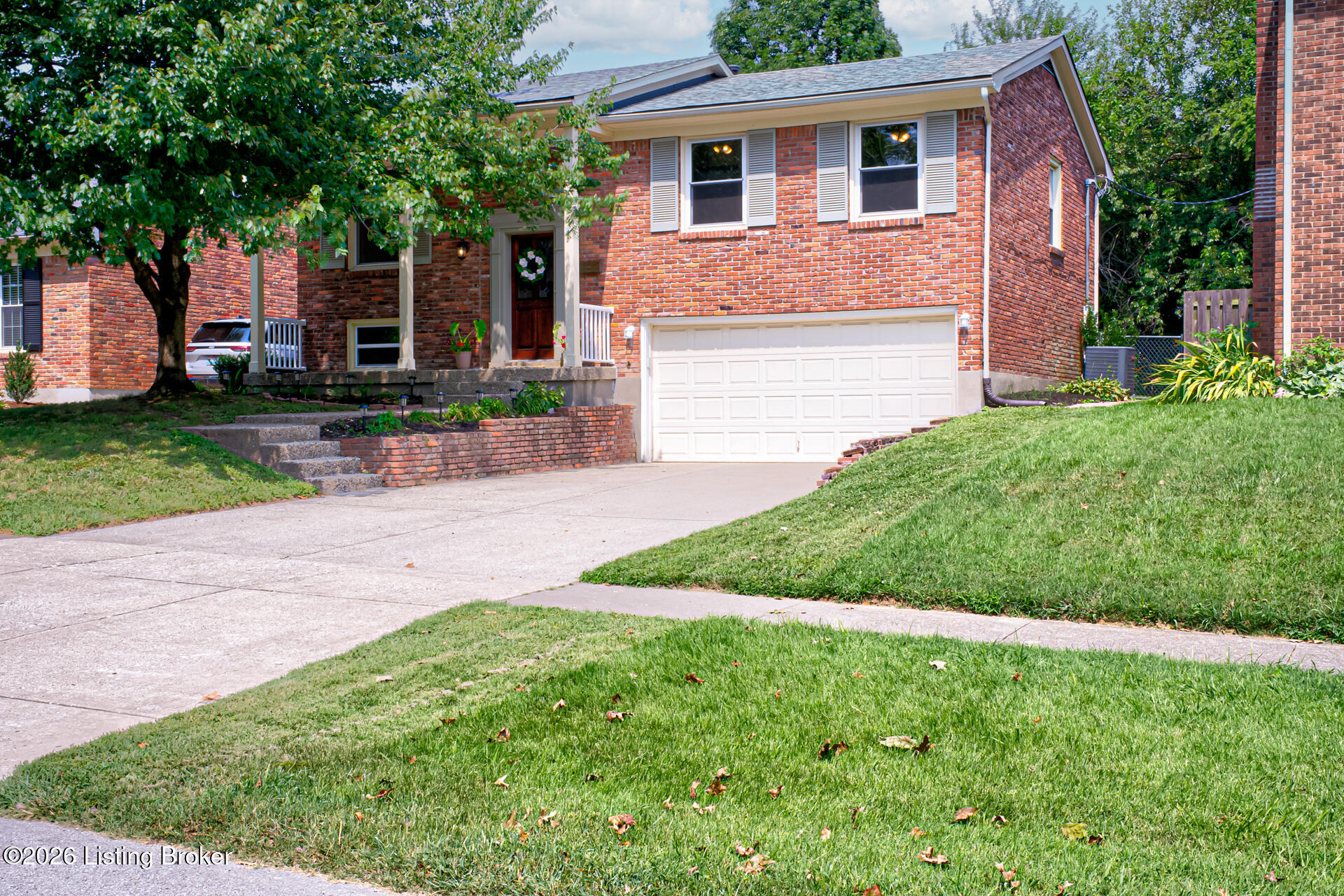 2311 Tyler Ln — photo