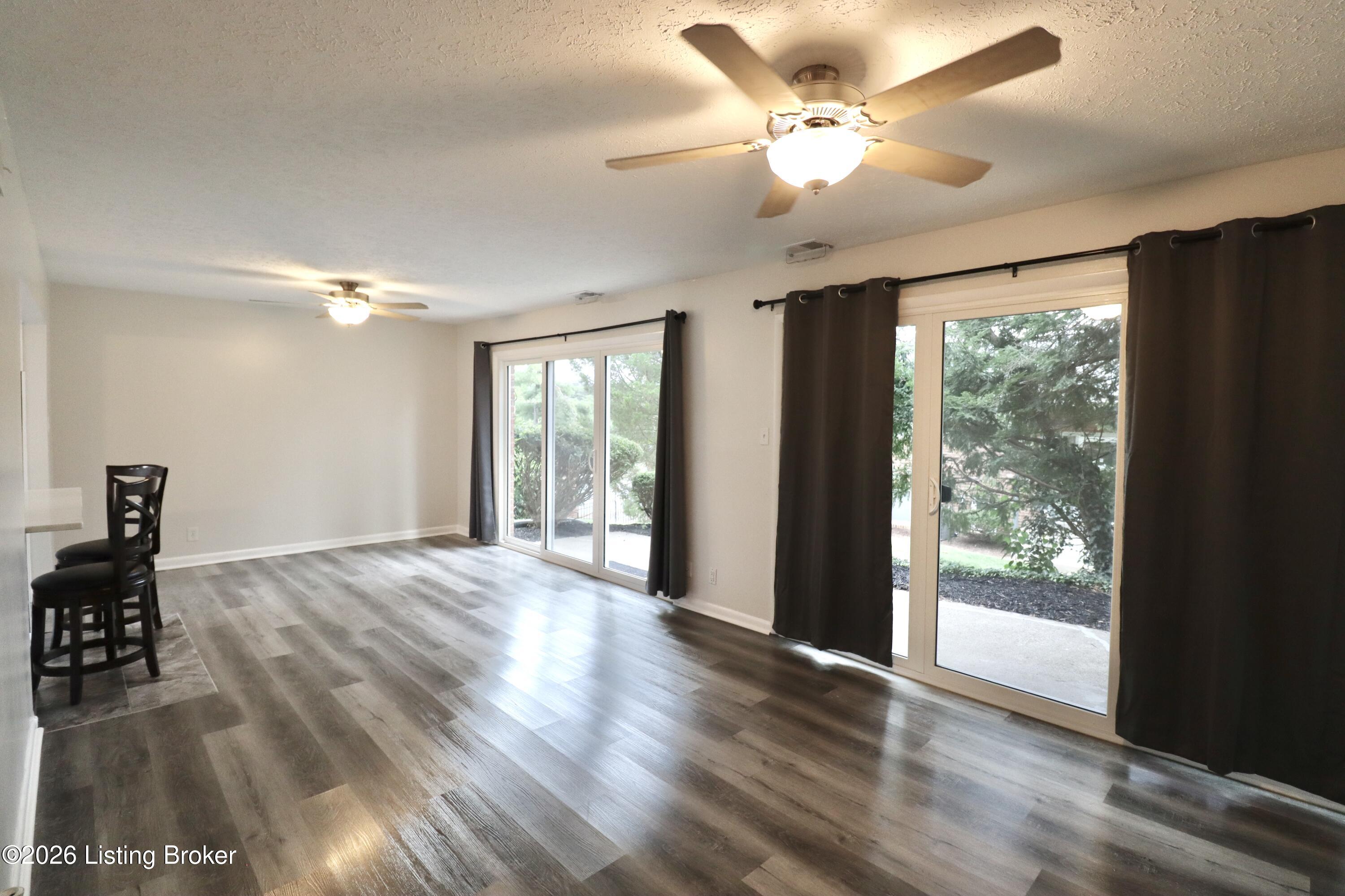 640 Zorn Ave 8a — photo