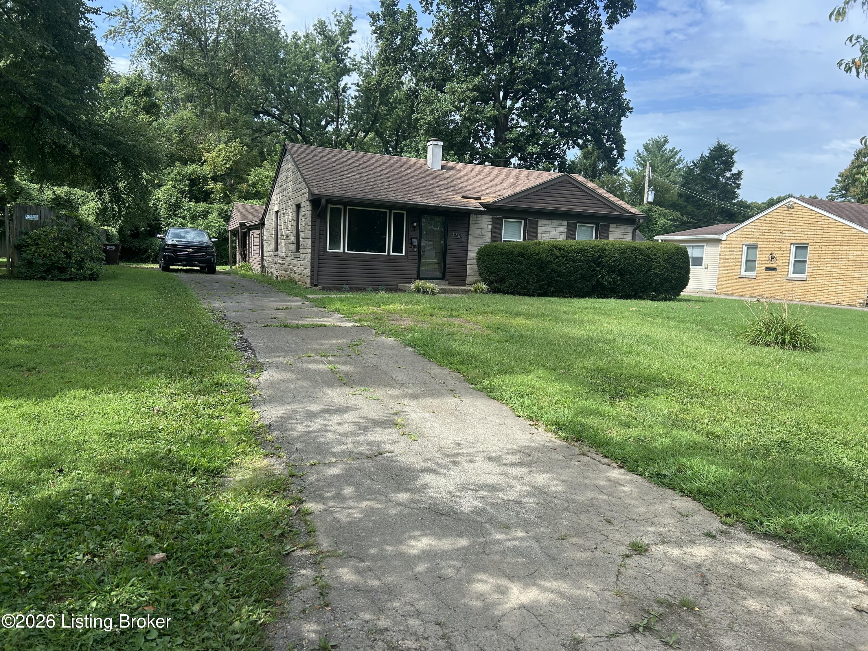1208 Gallant Fox Run Rd — photo